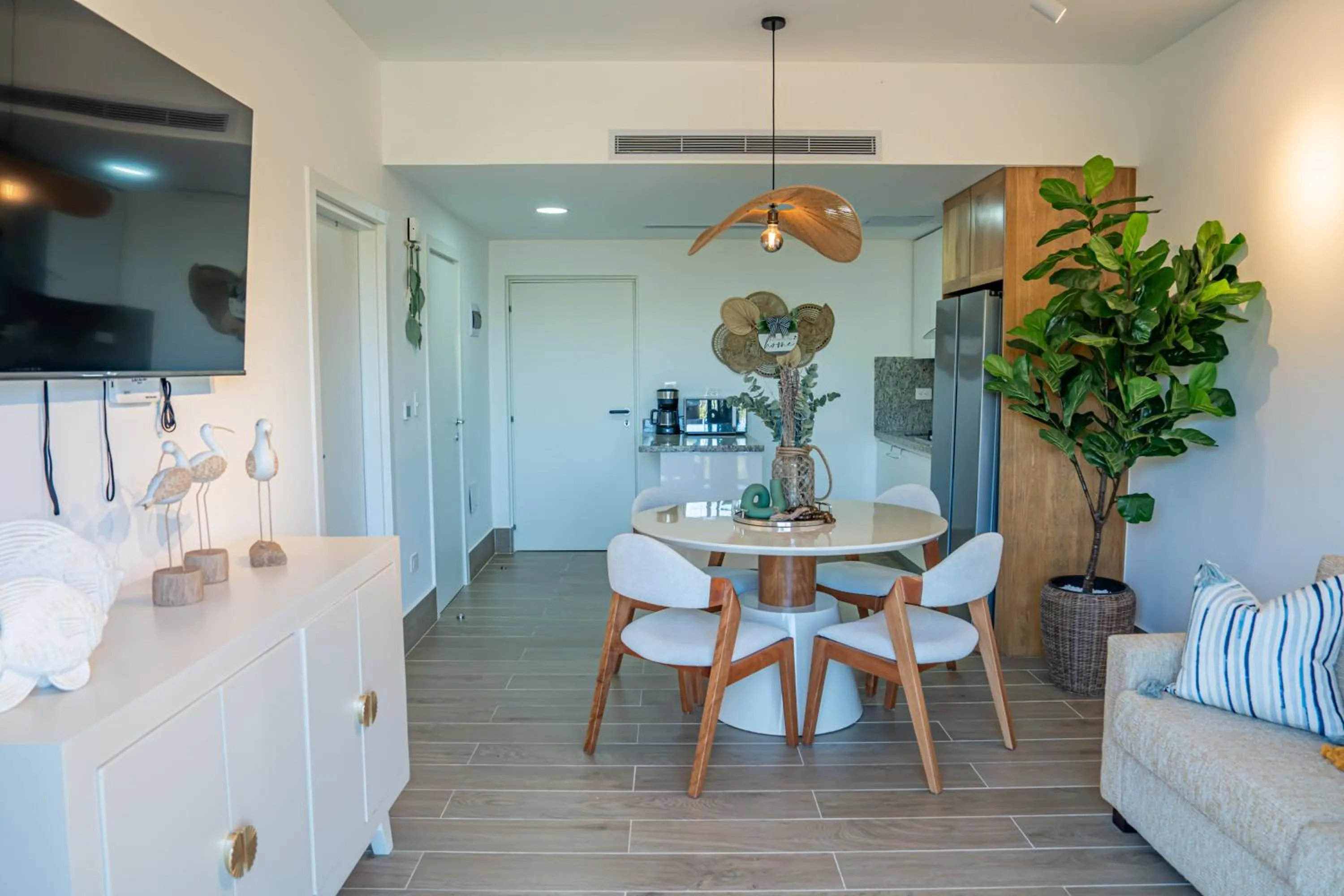 Kitchen or kitchenette in Xeliter Green One Playa Dorada