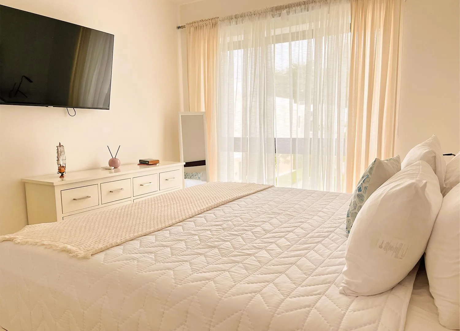 Bed in Xeliter Green One Playa Dorada