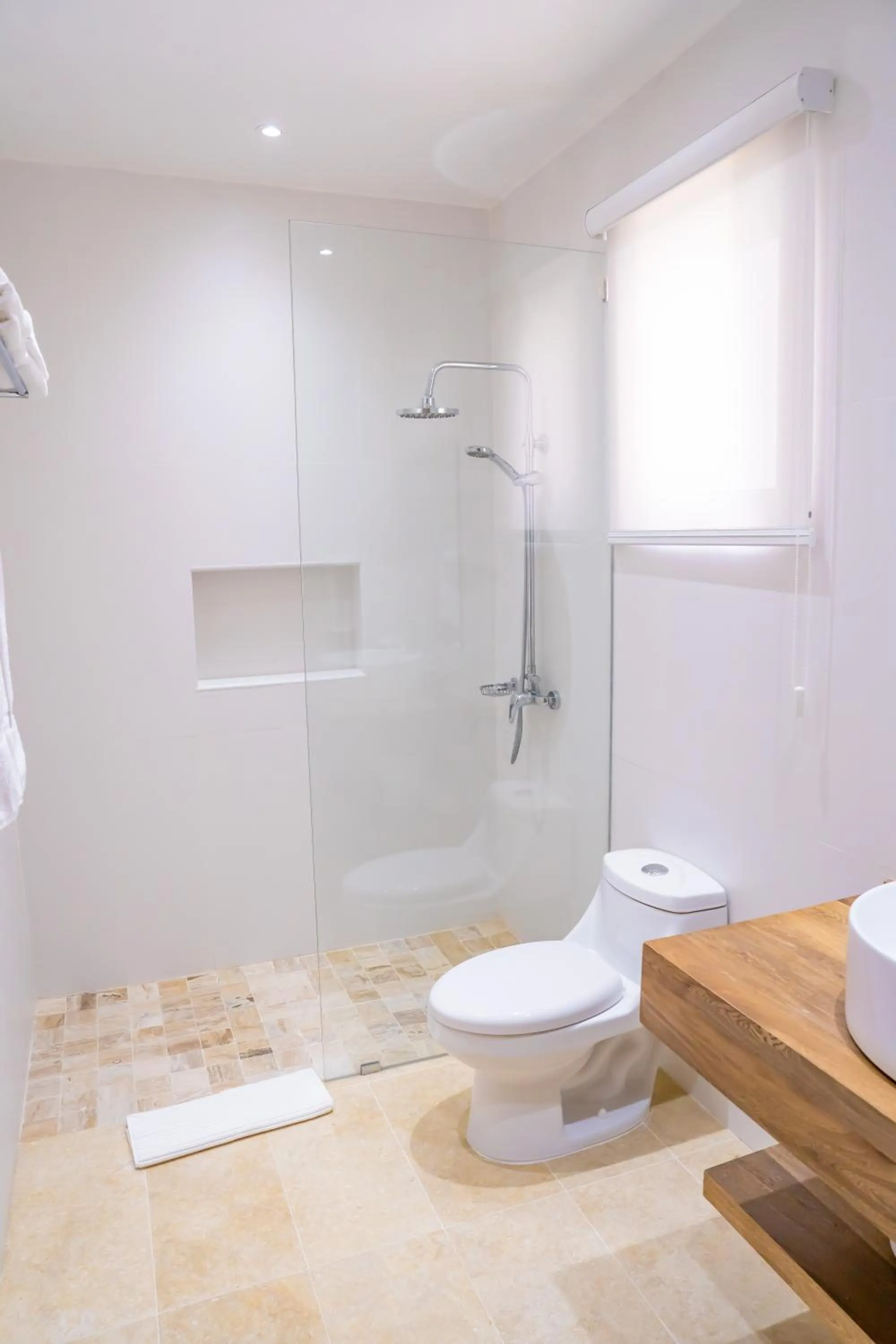 Shower in Xeliter Green One Playa Dorada