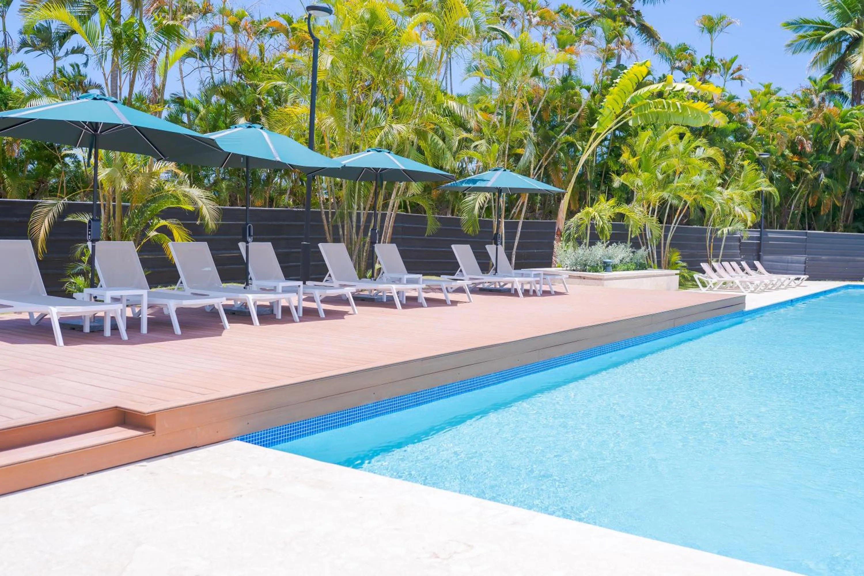 Swimming pool in Xeliter Green One Playa Dorada