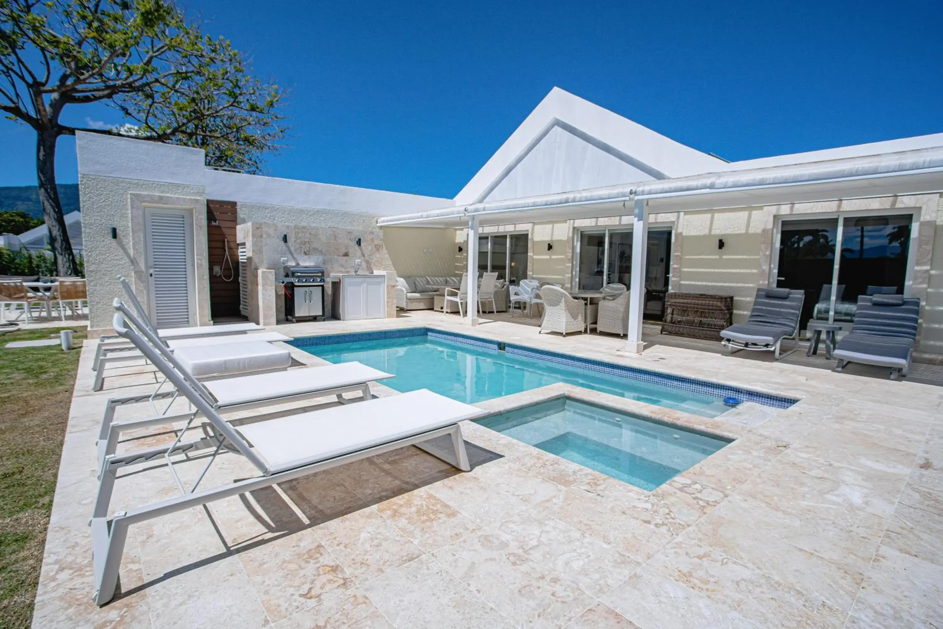 Deluxe Villa in Xeliter Green One Playa Dorada Deluxe Villa in Xeliter Green One Playa Dorada