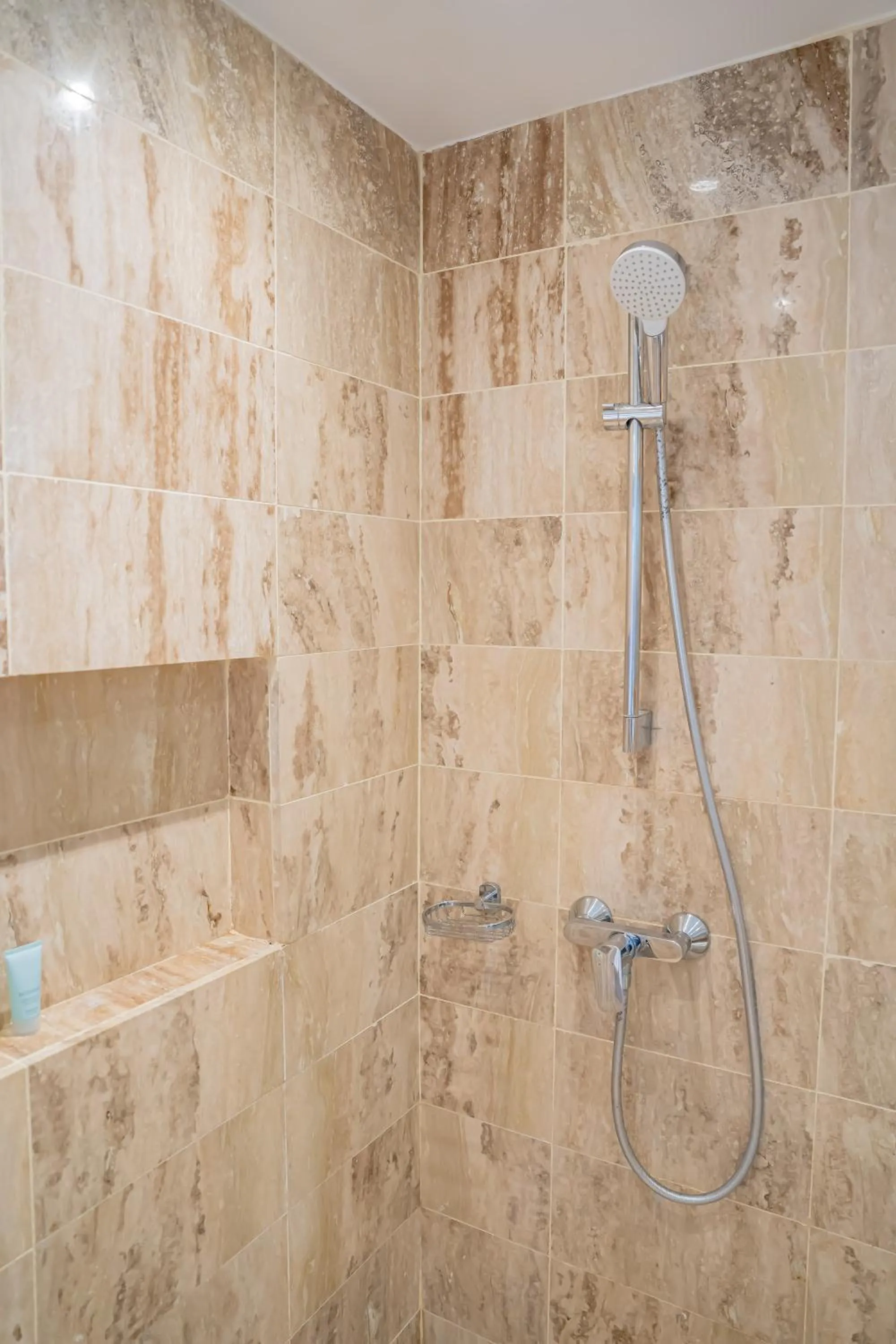 Shower in Xeliter Green One Playa Dorada
