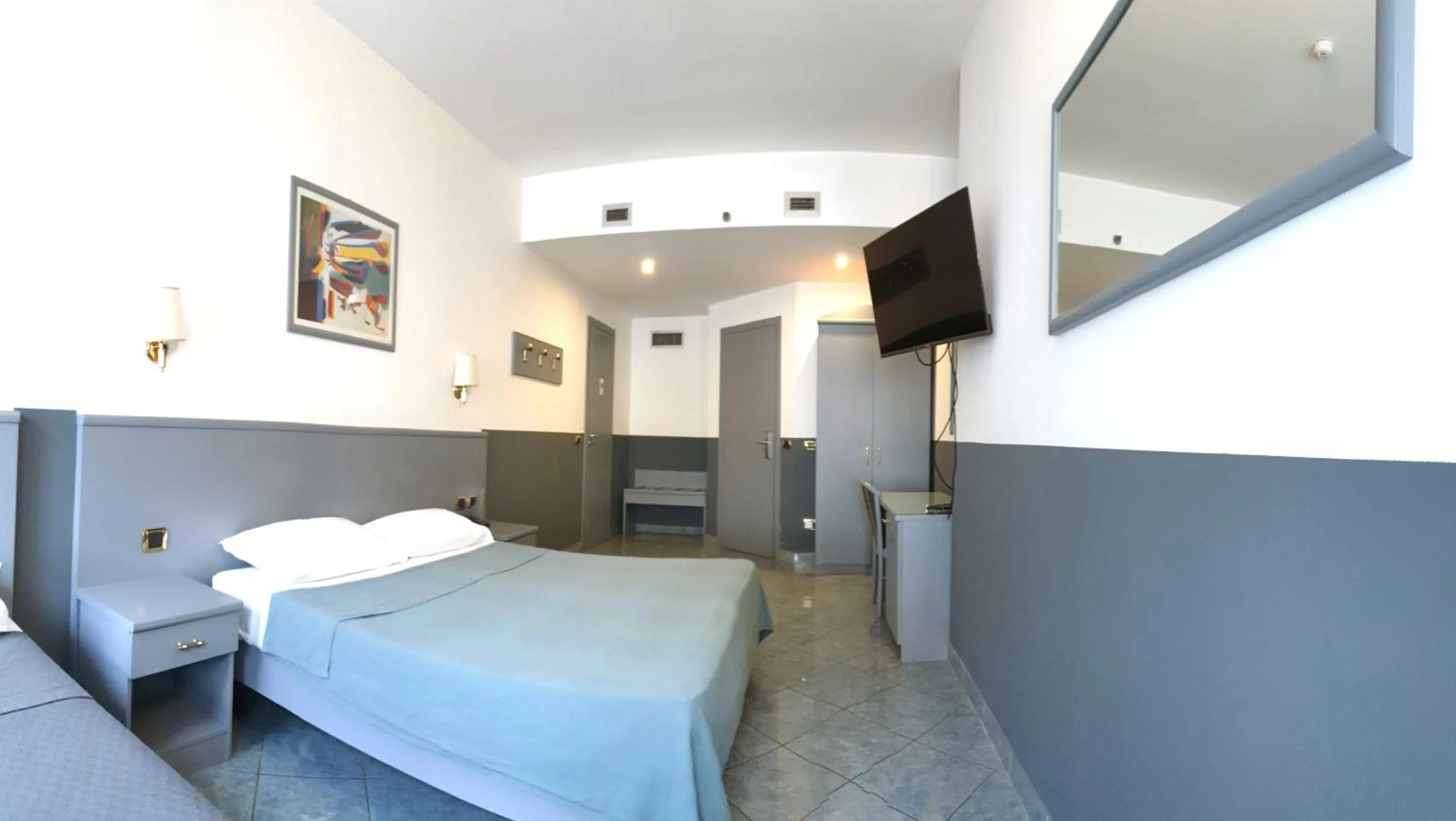 Photo of the whole room, Bed in Hotel Vitruvio