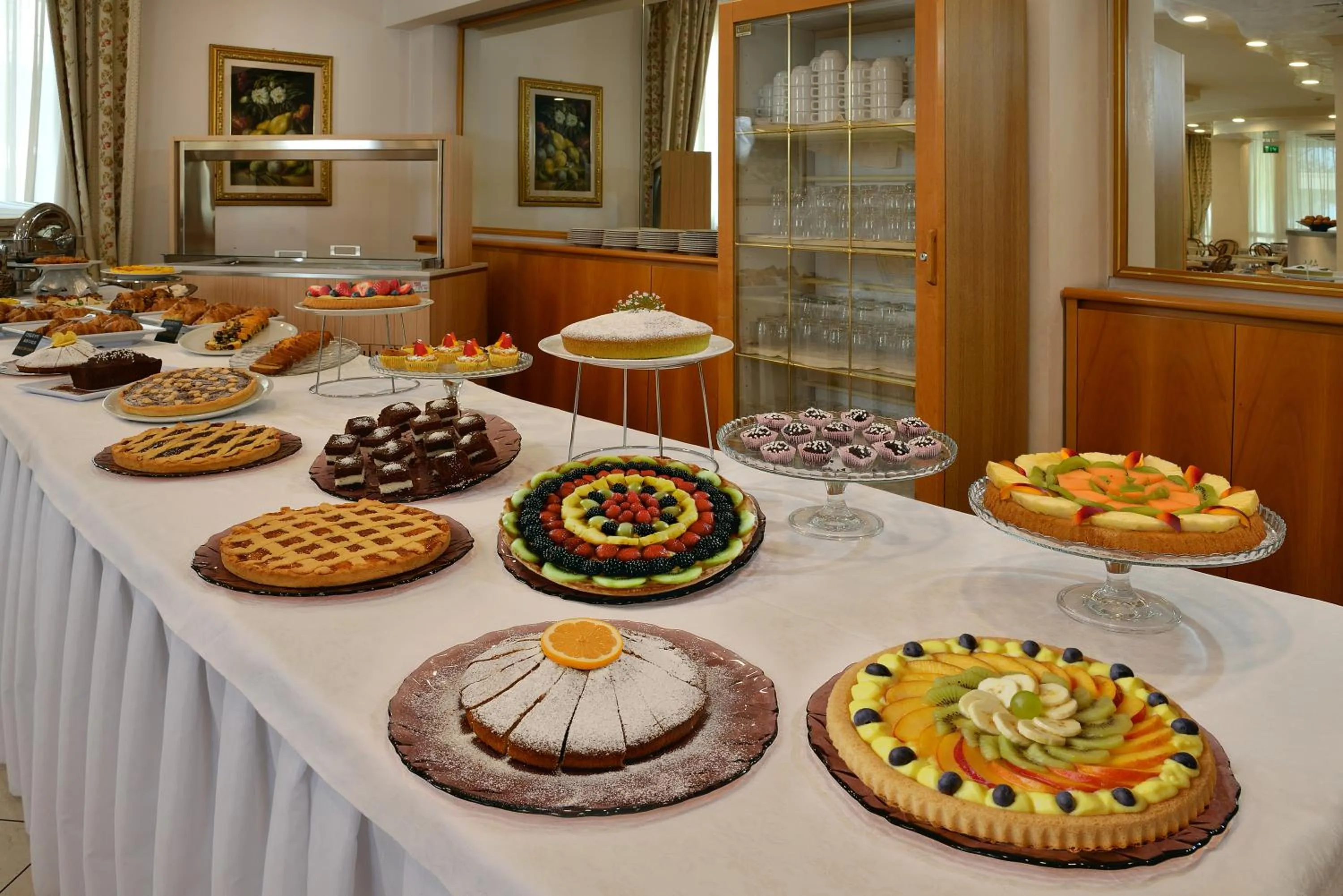 Breakfast in Hotel Gaston