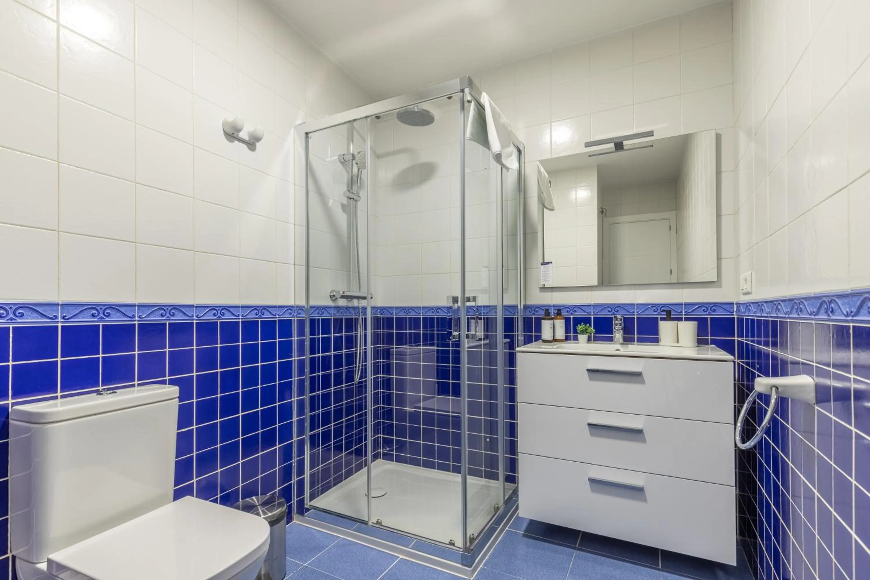 Toilet in Thyssen Boutique Apartments by Caleta Homes