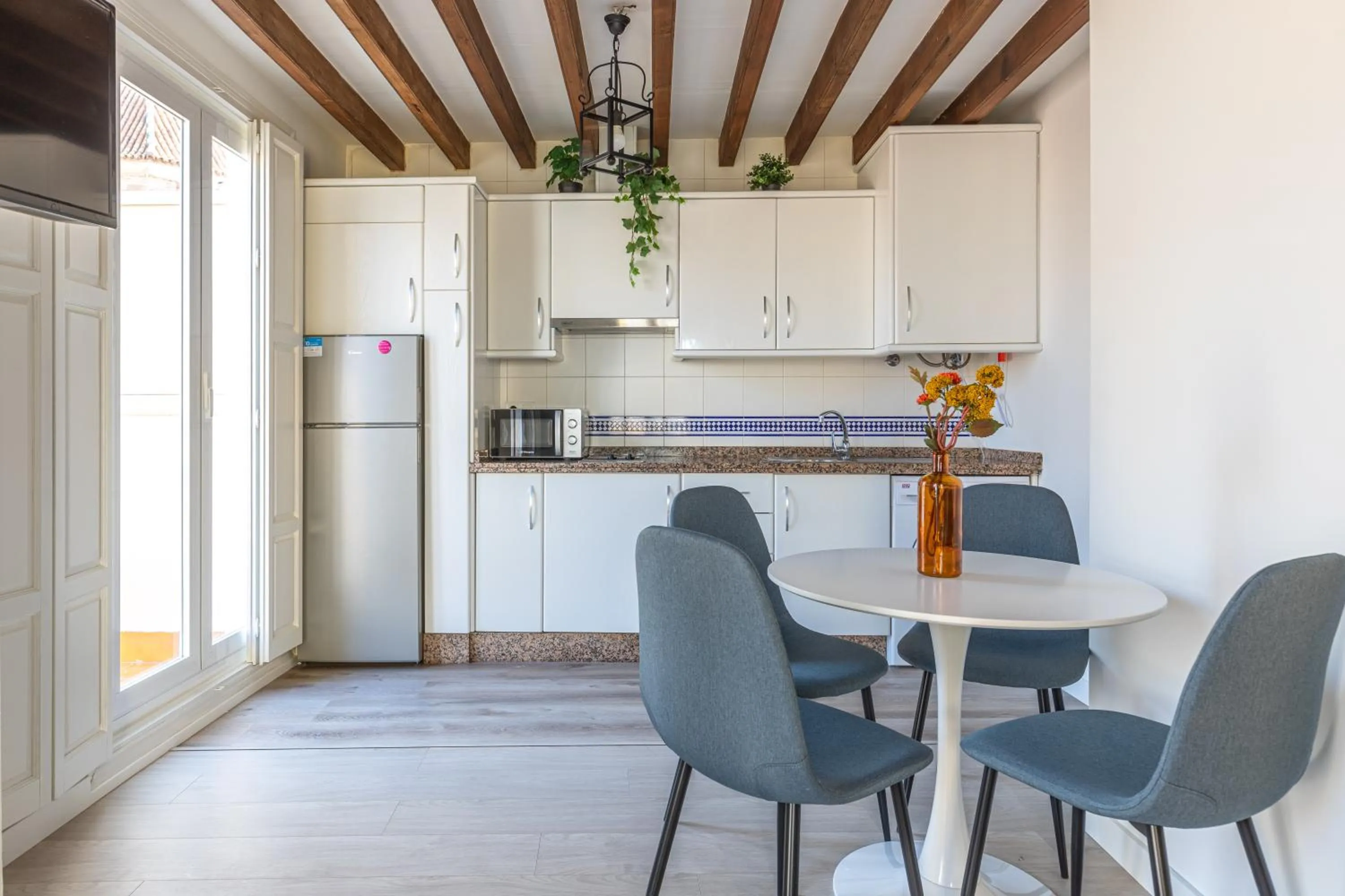 Coffee/tea facilities in Thyssen Boutique Apartments by Caleta Homes