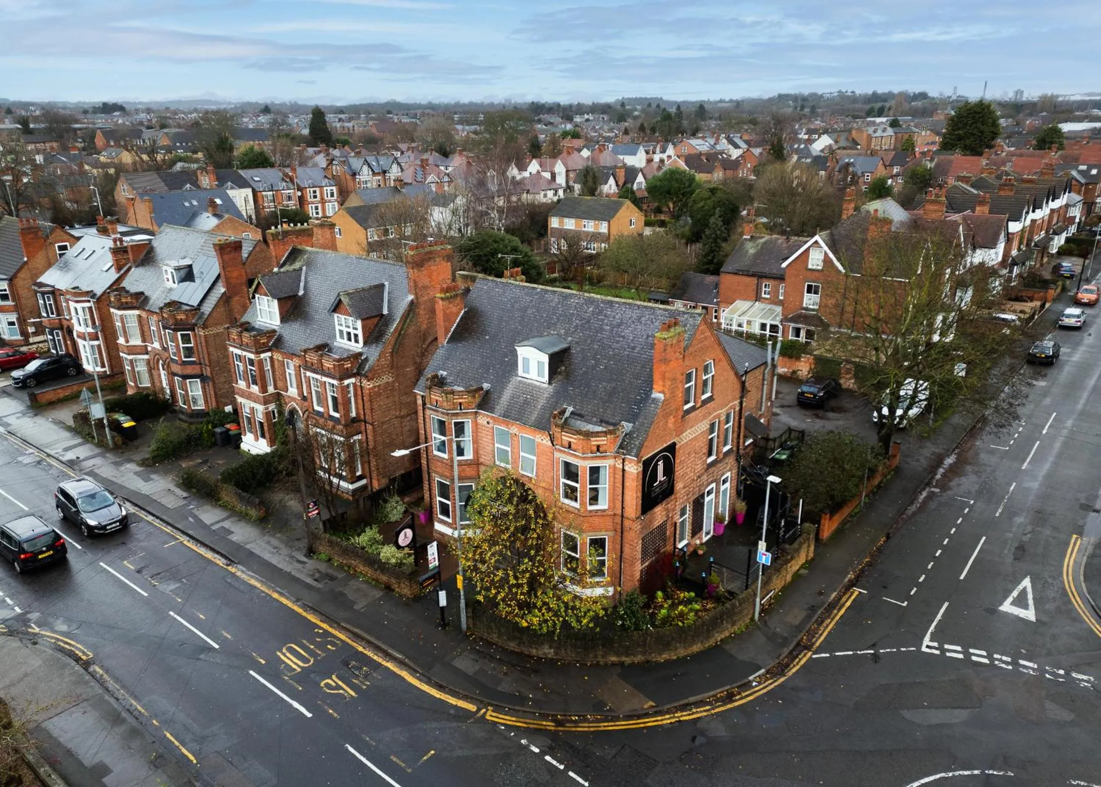 The Linden Leaf Rooms