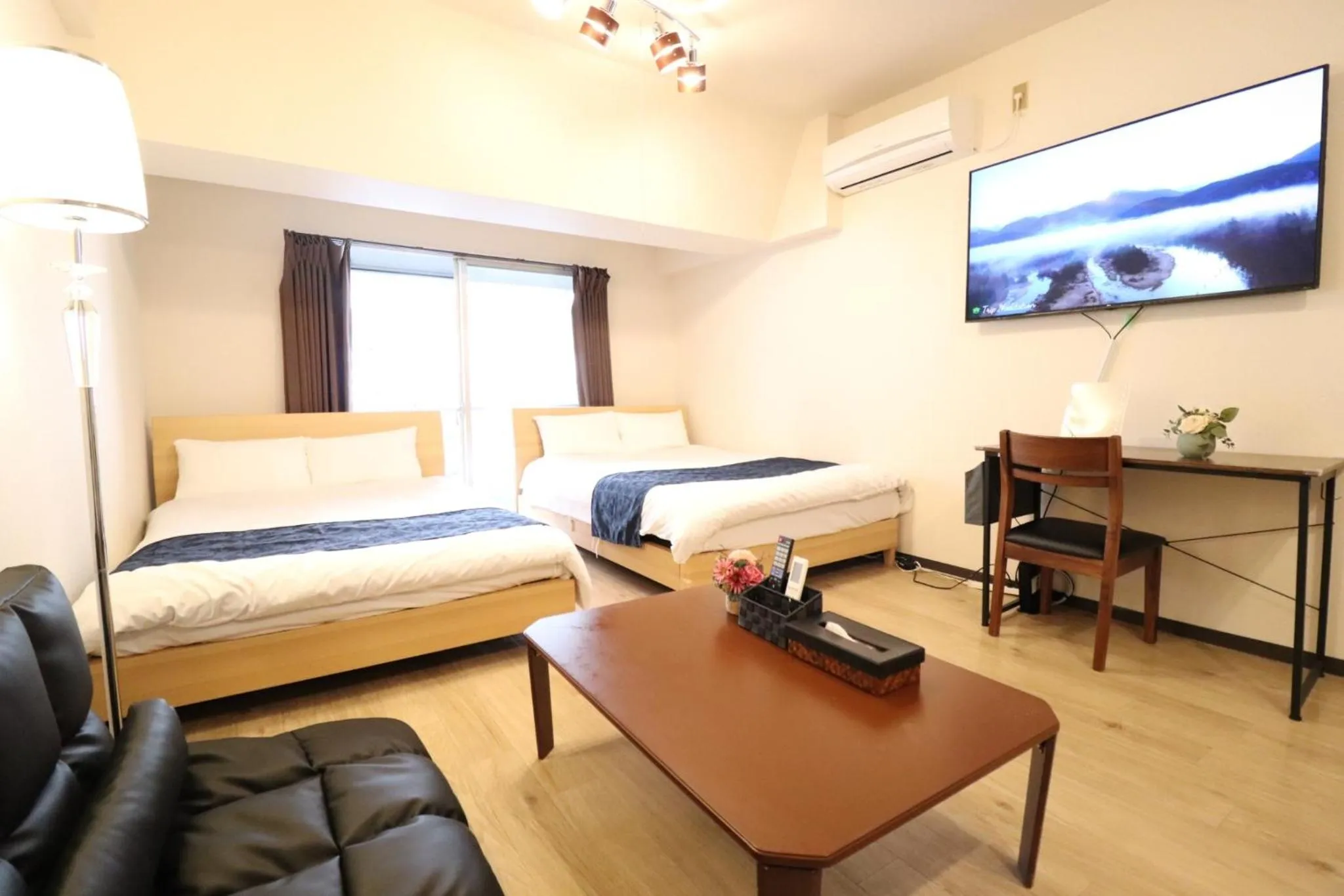 Photo of the whole room, Bed in Arkadia ef