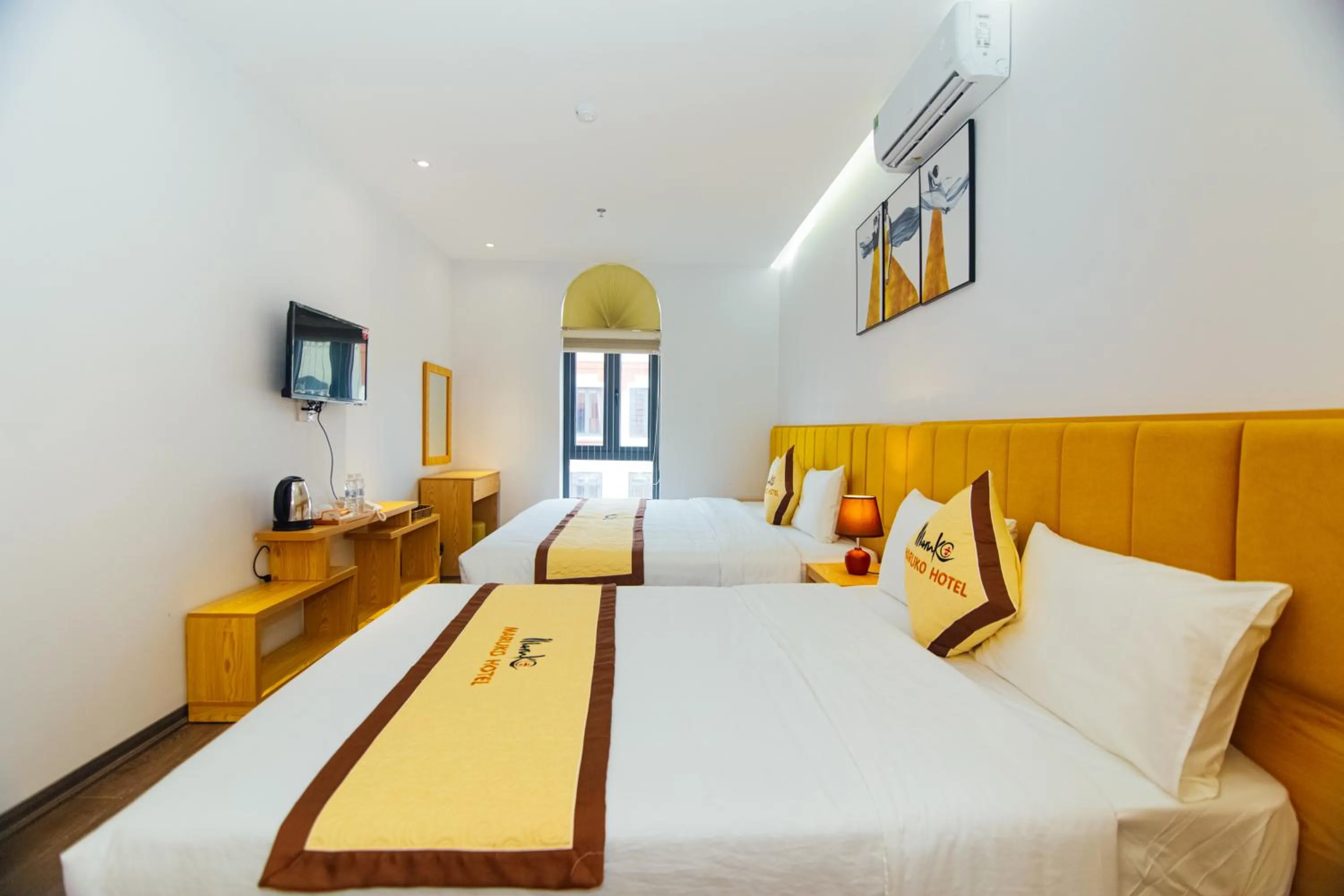 Photo of the whole room, Bed in Maruko Hạ Long Hotel