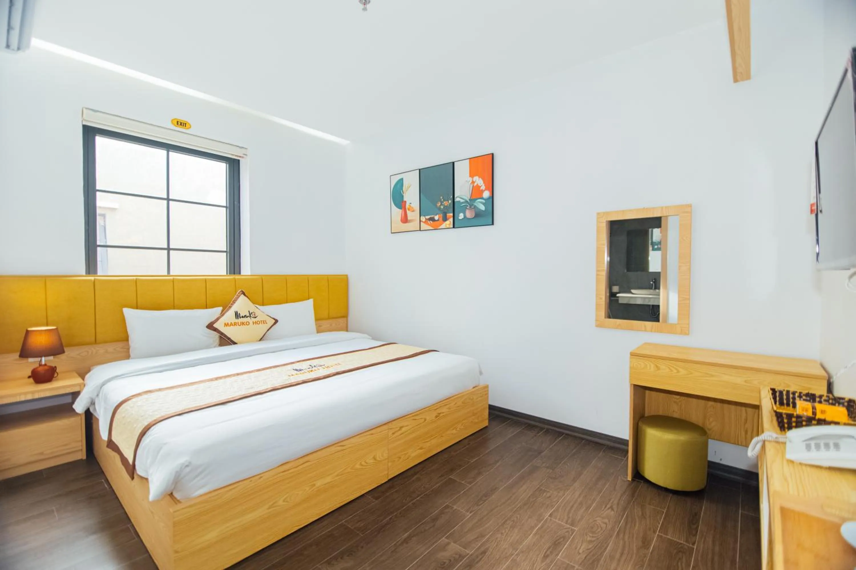 Photo of the whole room, Bed in Maruko Hạ Long Hotel