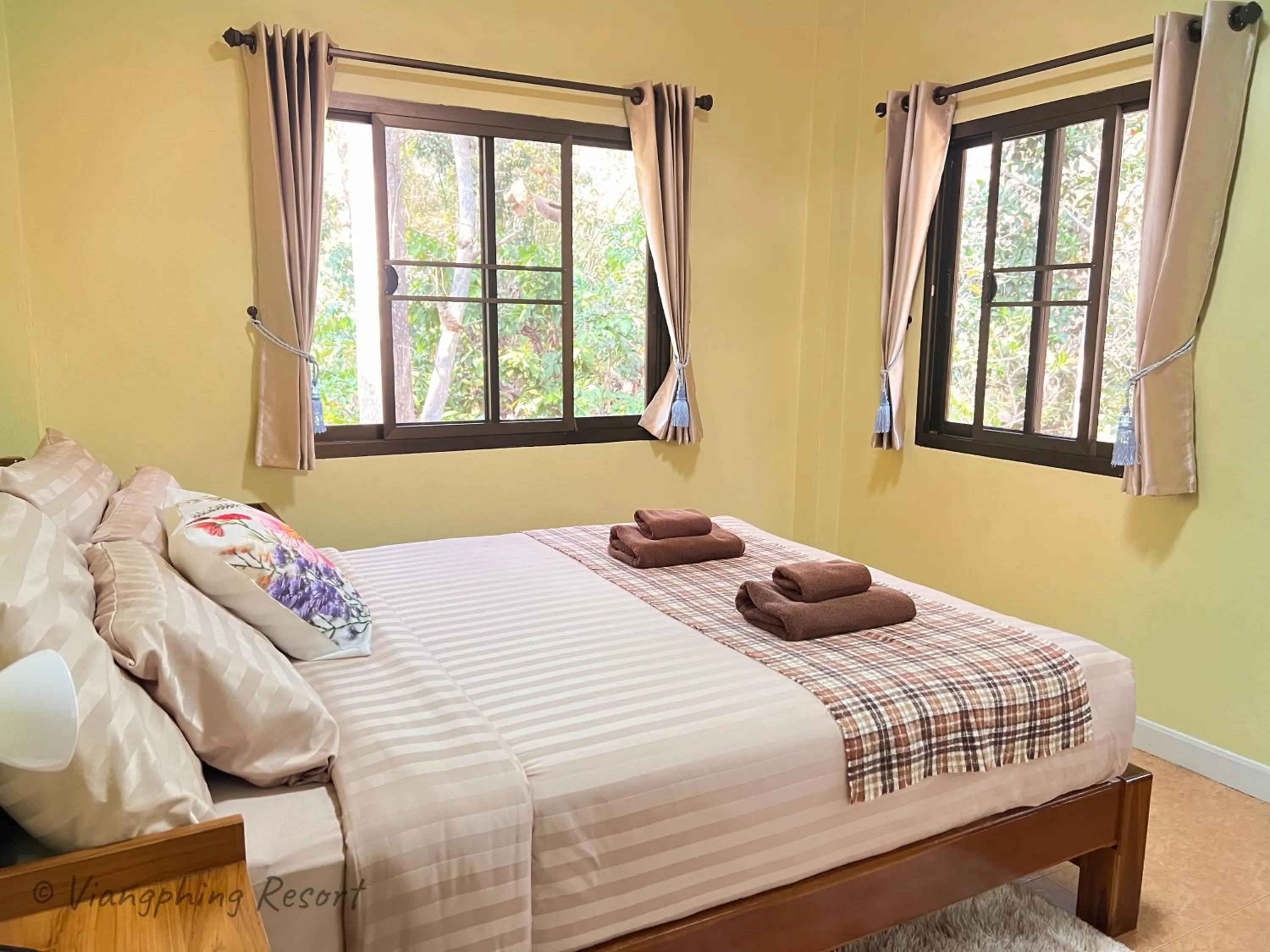 Bed in ViangPhing Resort