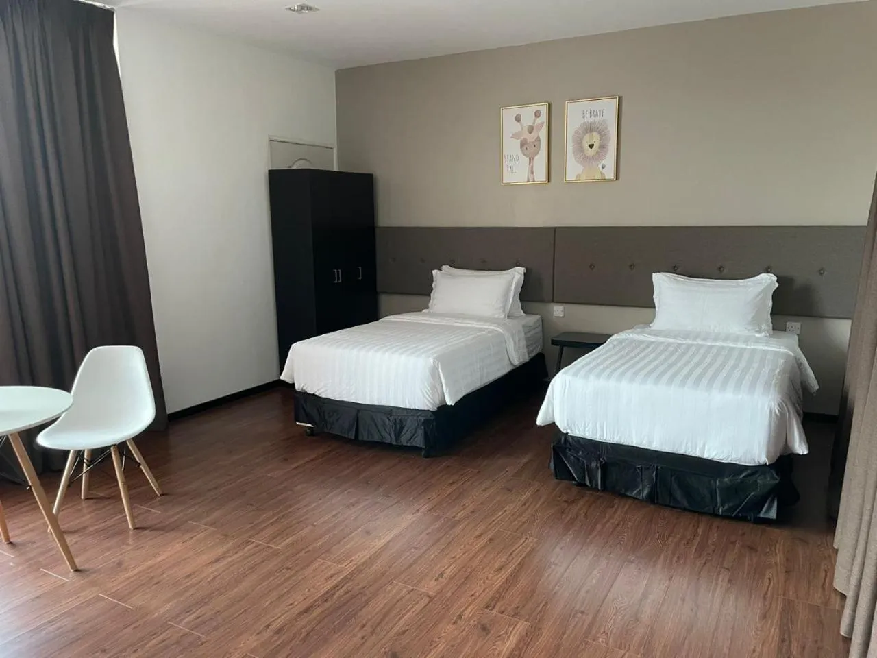 Bedroom, Bed in King's Lane Ipoh