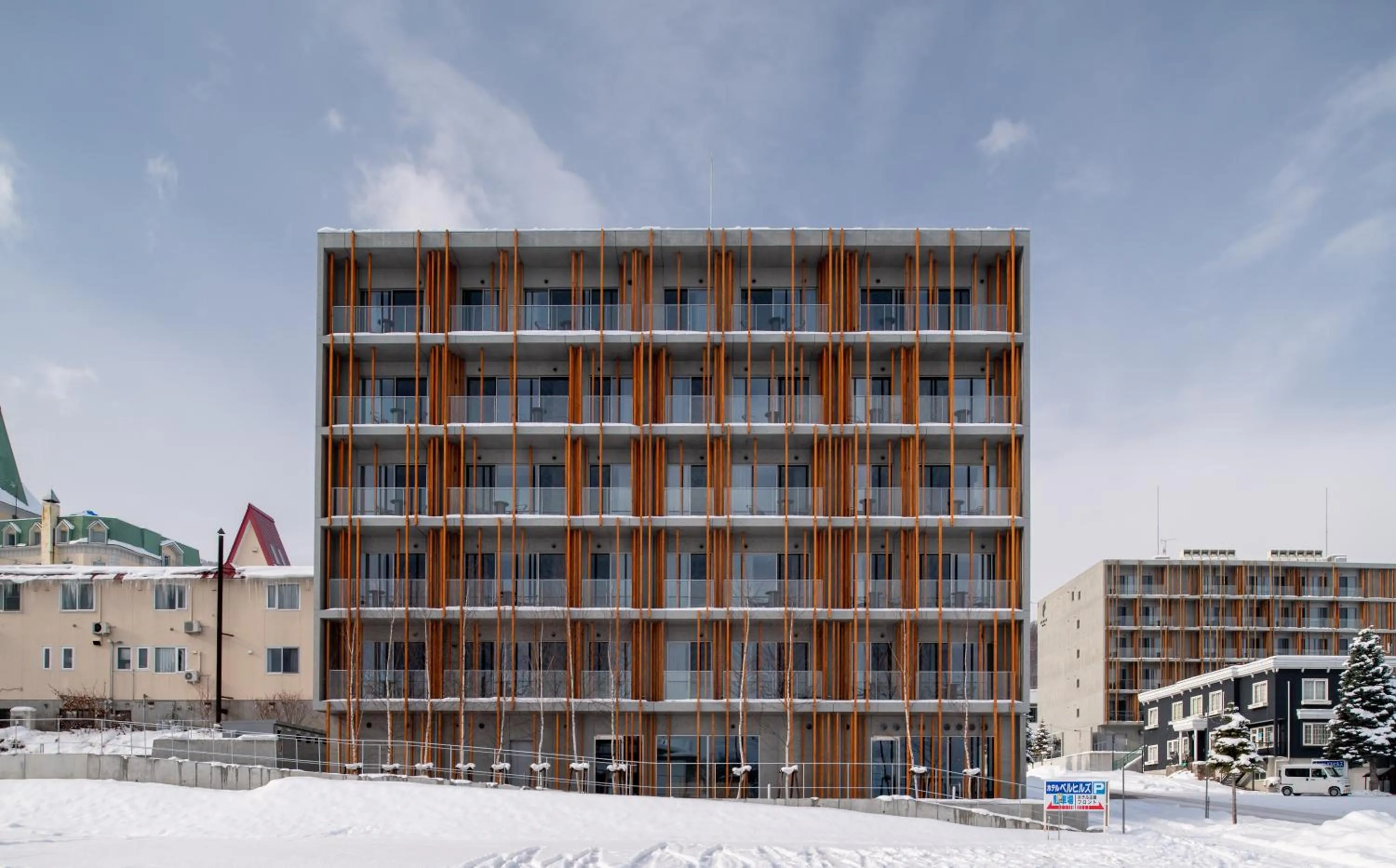 Property building in Fenix West