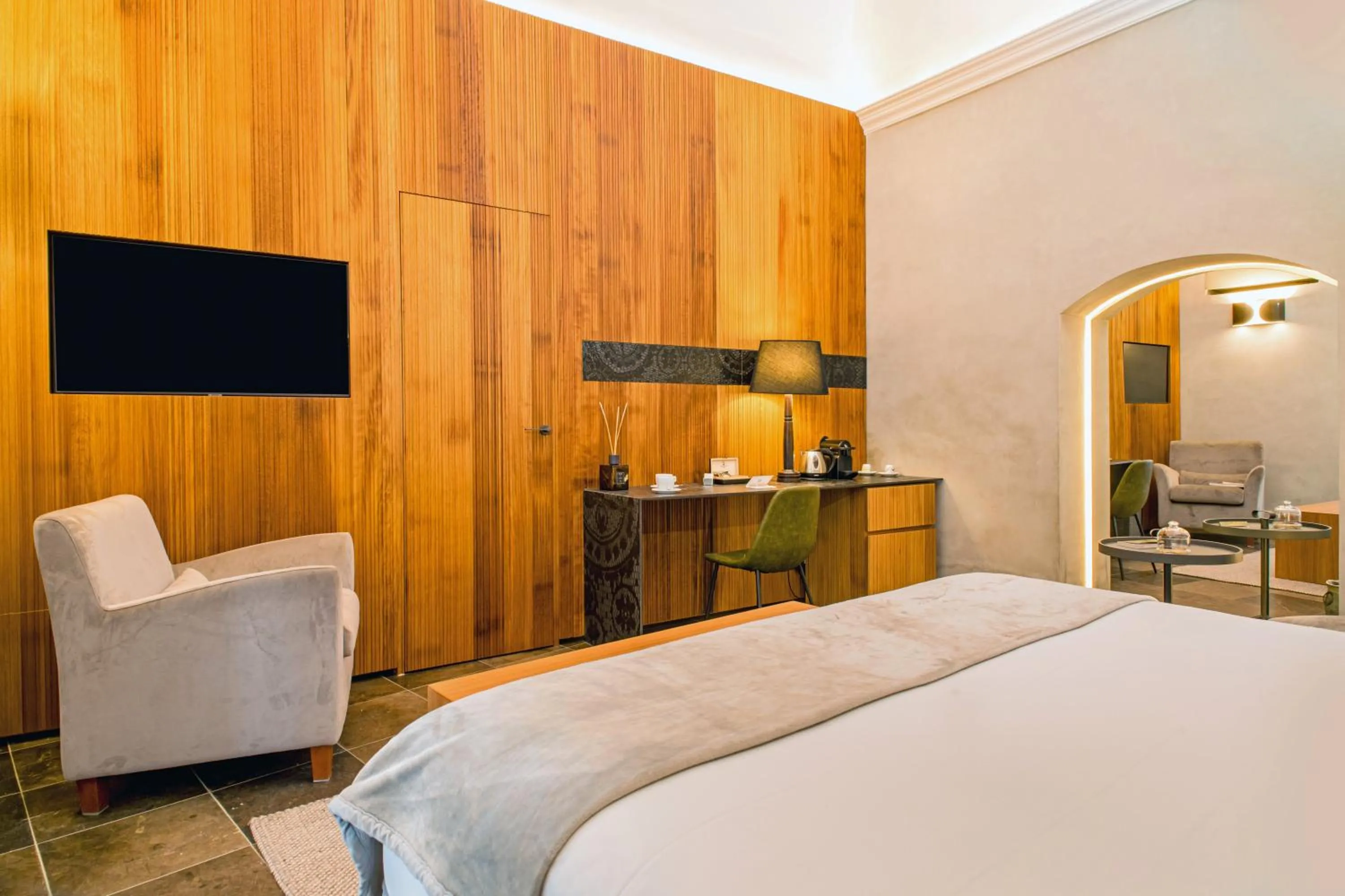 TV and multimedia, Bed in Locanda Don Serafino Historical Boutique Hotel