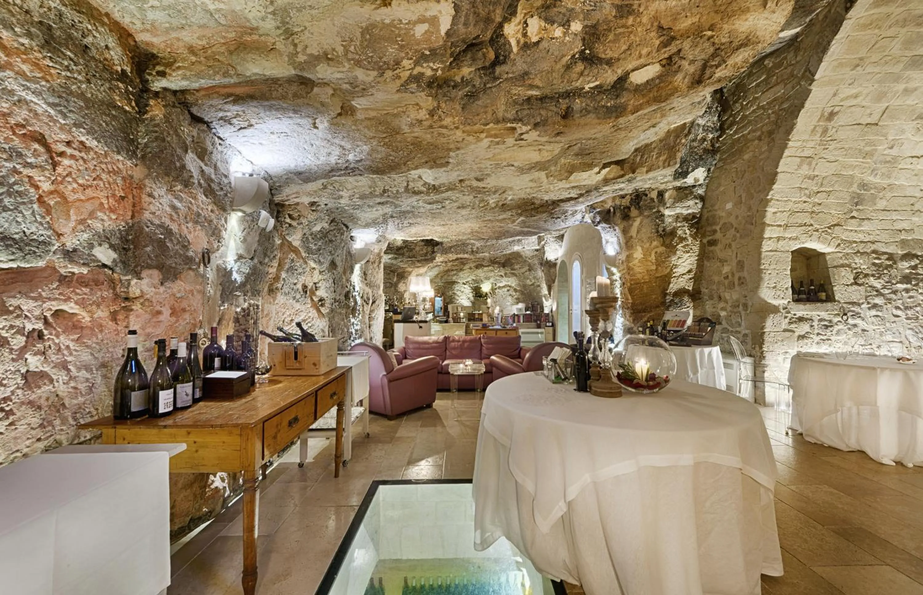 Restaurant/places to eat in Locanda Don Serafino Historical Boutique Hotel