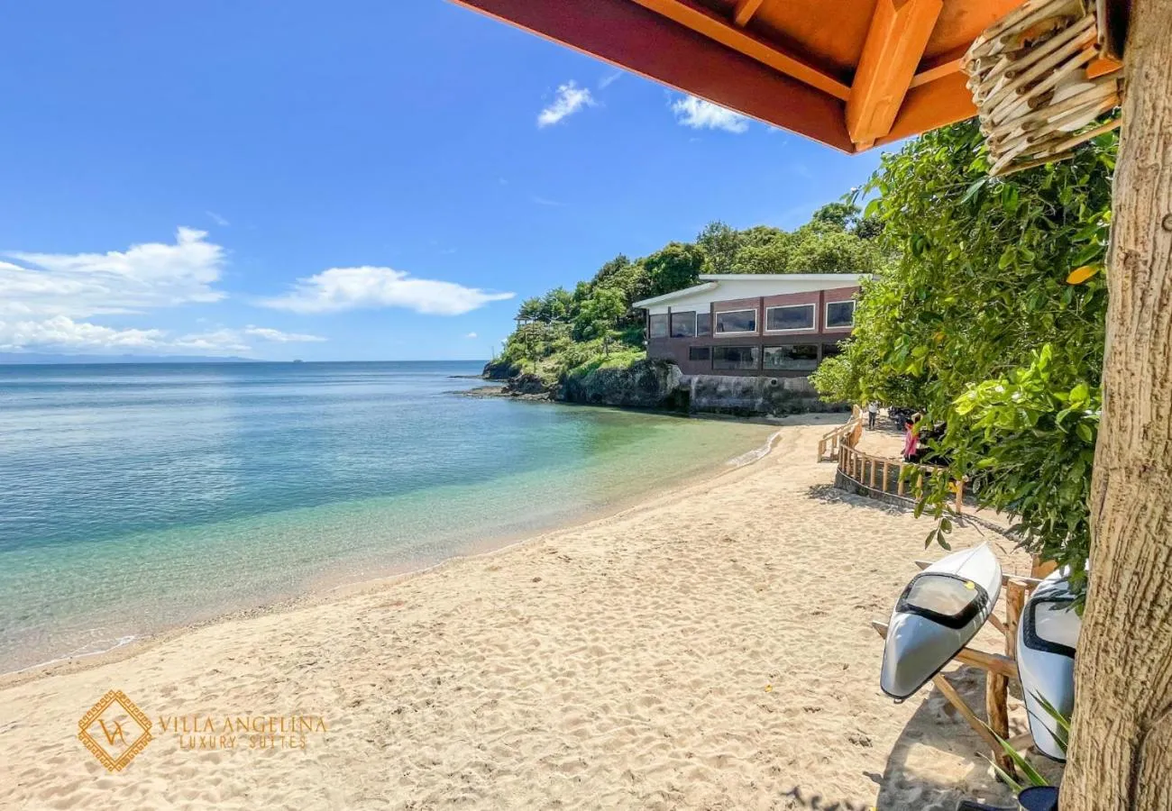 Restaurant/places to eat in Villa Angelina Luxury Suites