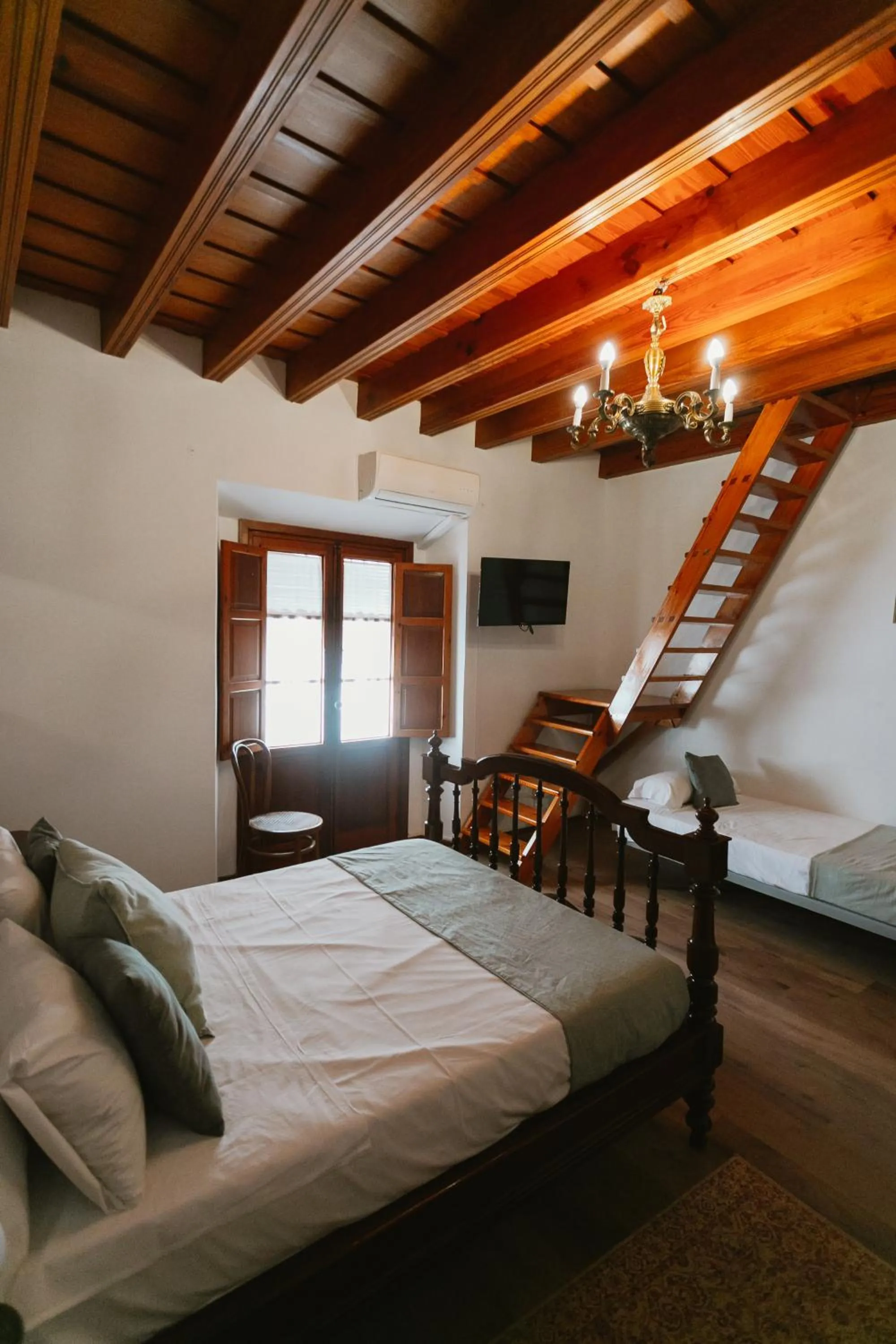 Photo of the whole room, Bed in One&lux Casa Maravillas Rooms