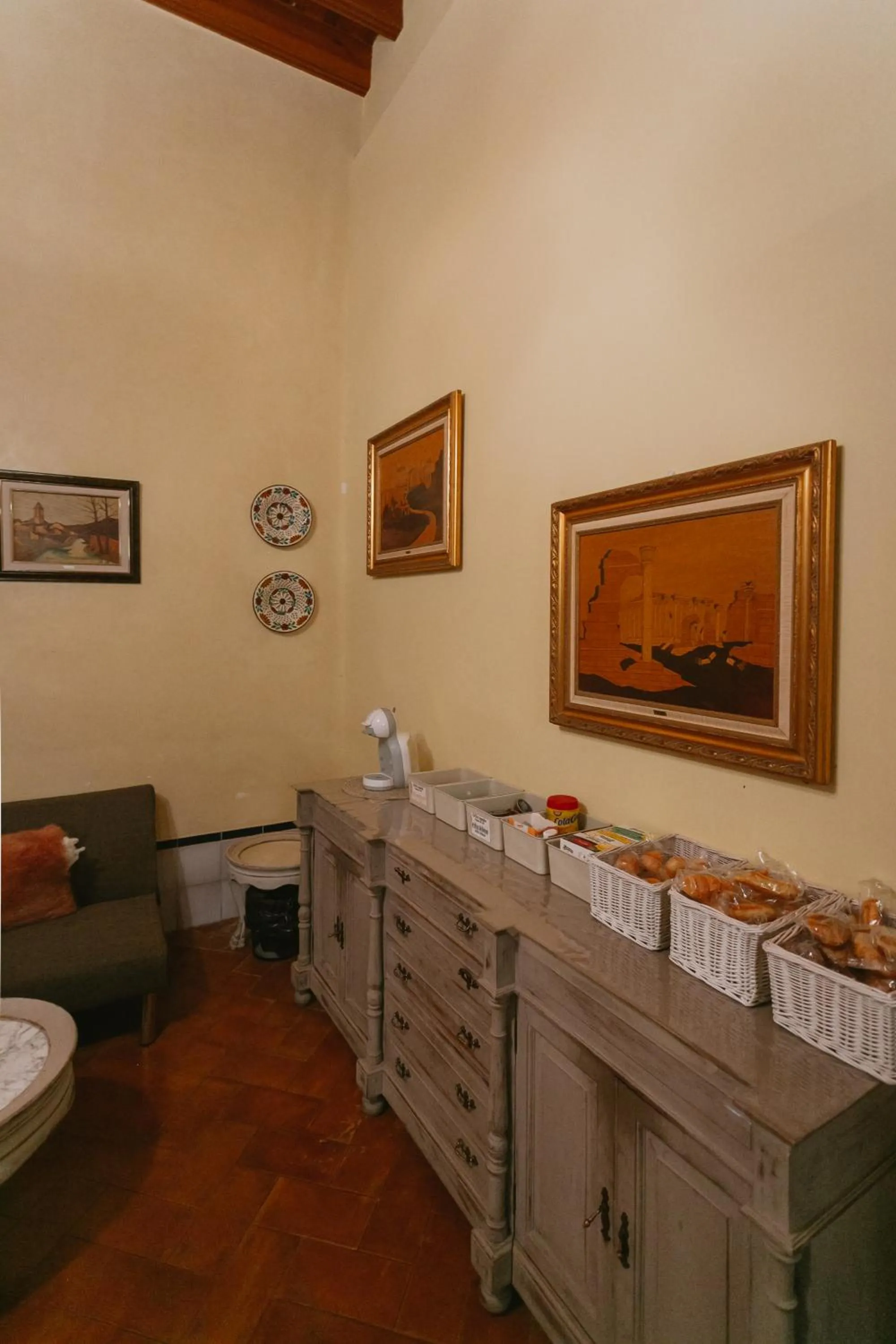 Breakfast in One&lux Casa Maravillas Rooms