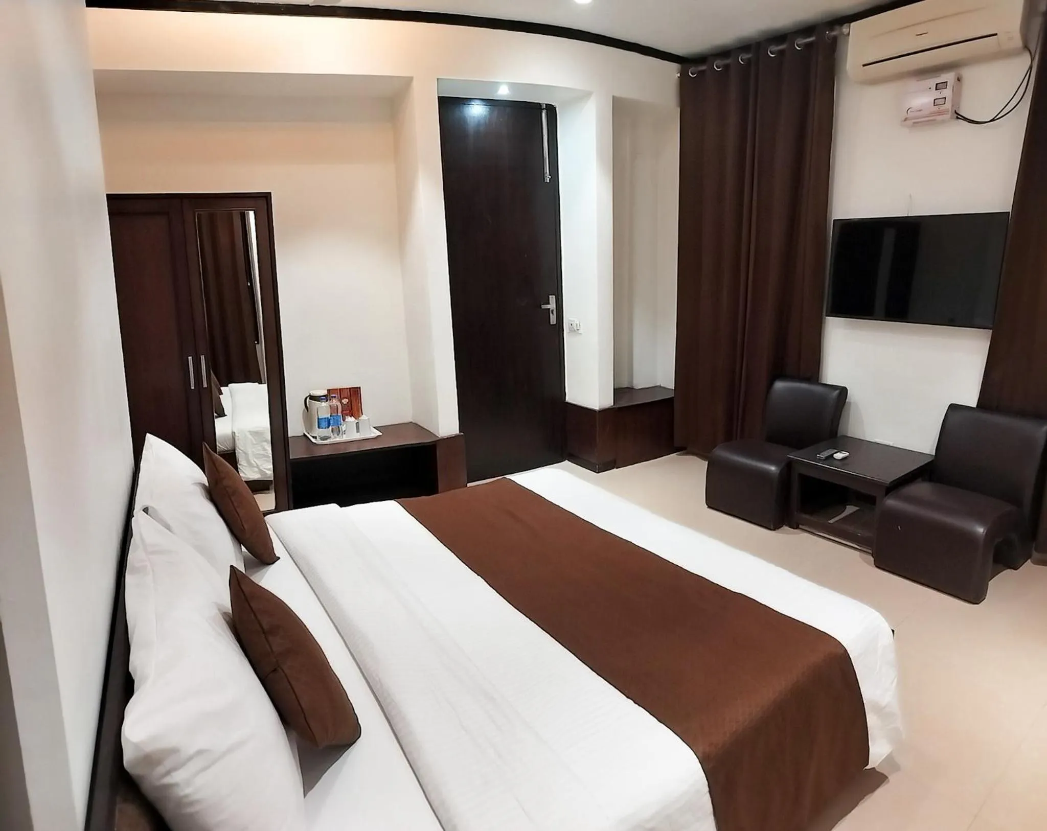 Bed in The Wind Cross