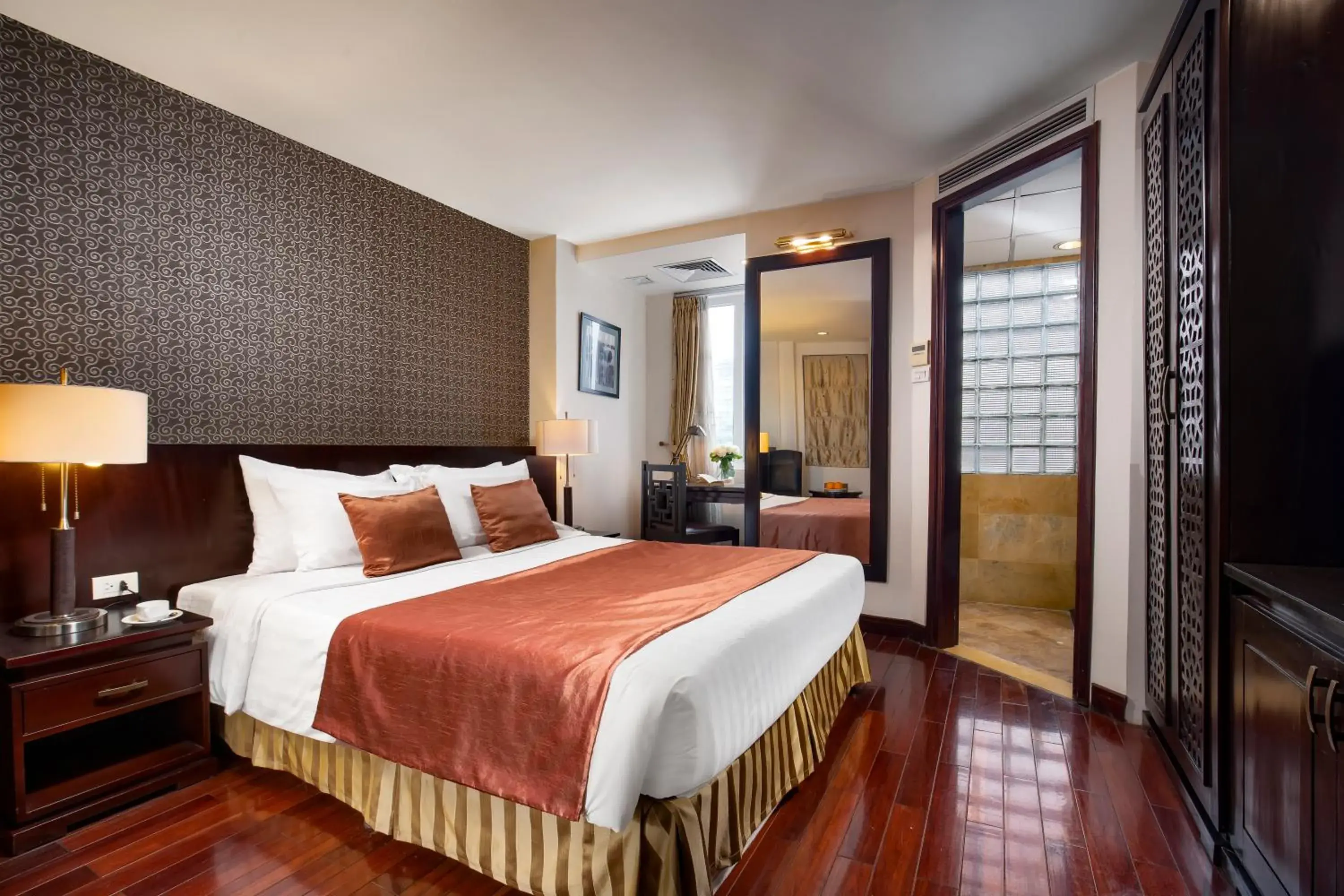Superior Double Room in TK123 Hanoi Hotel Superior Double Room in TK123 Hanoi Hotel