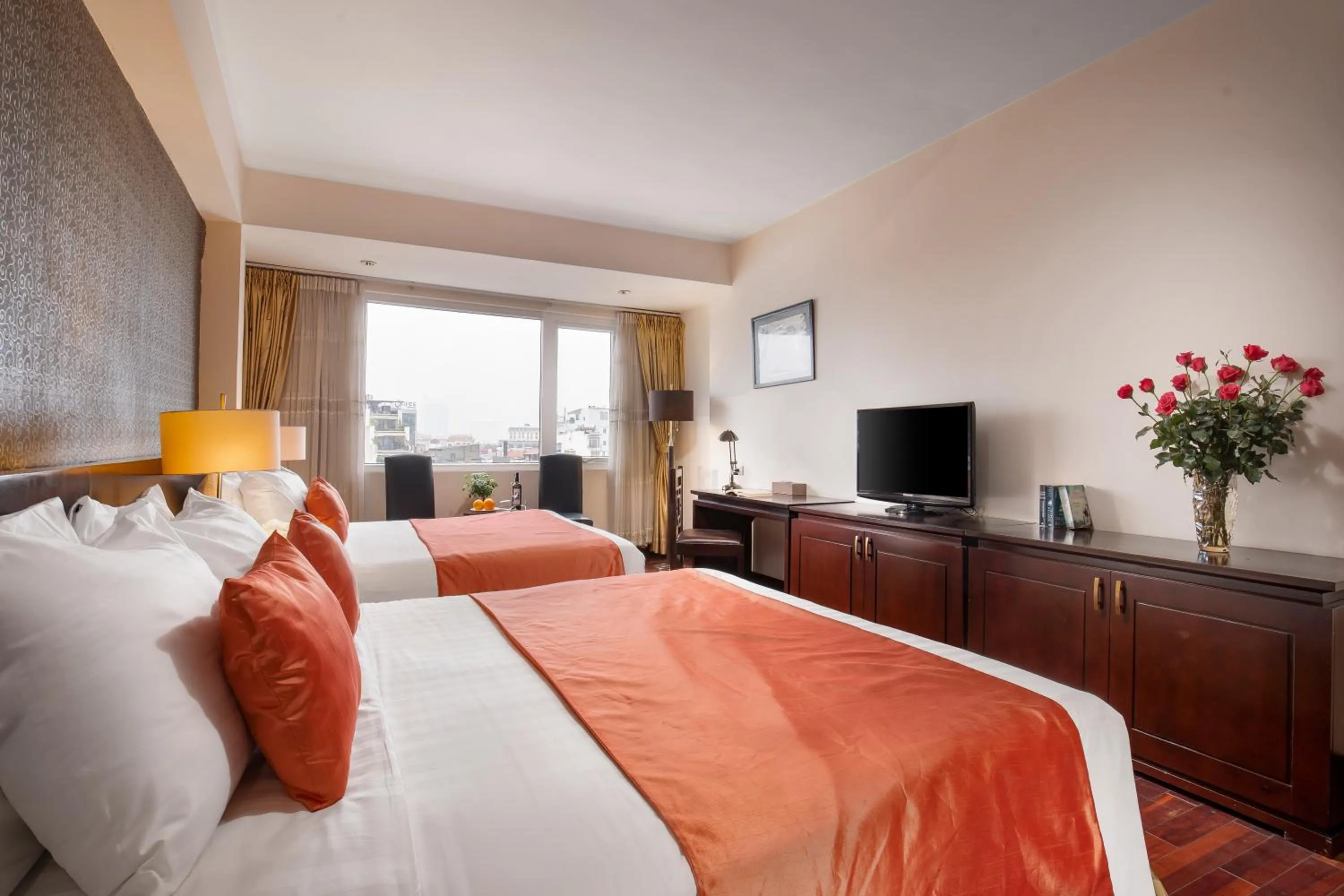 Photo of the whole room, Bed in TK123 Hanoi Hotel