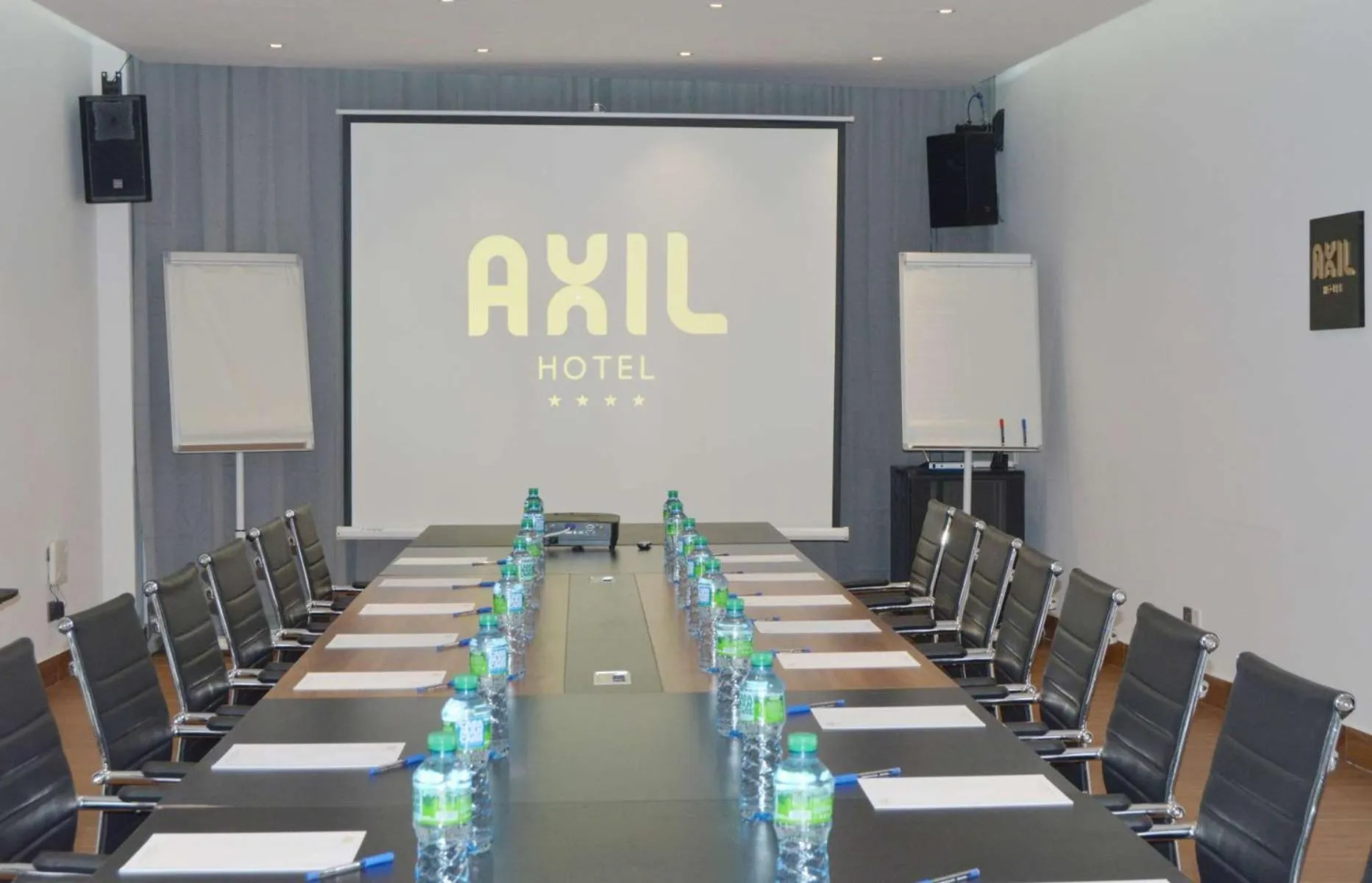 Meeting/conference room in AXIL HÔTEL