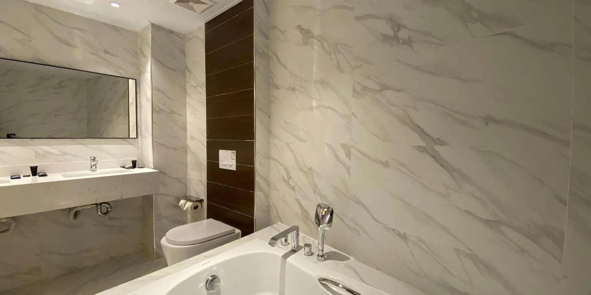 Bathroom in AXIL HÔTEL