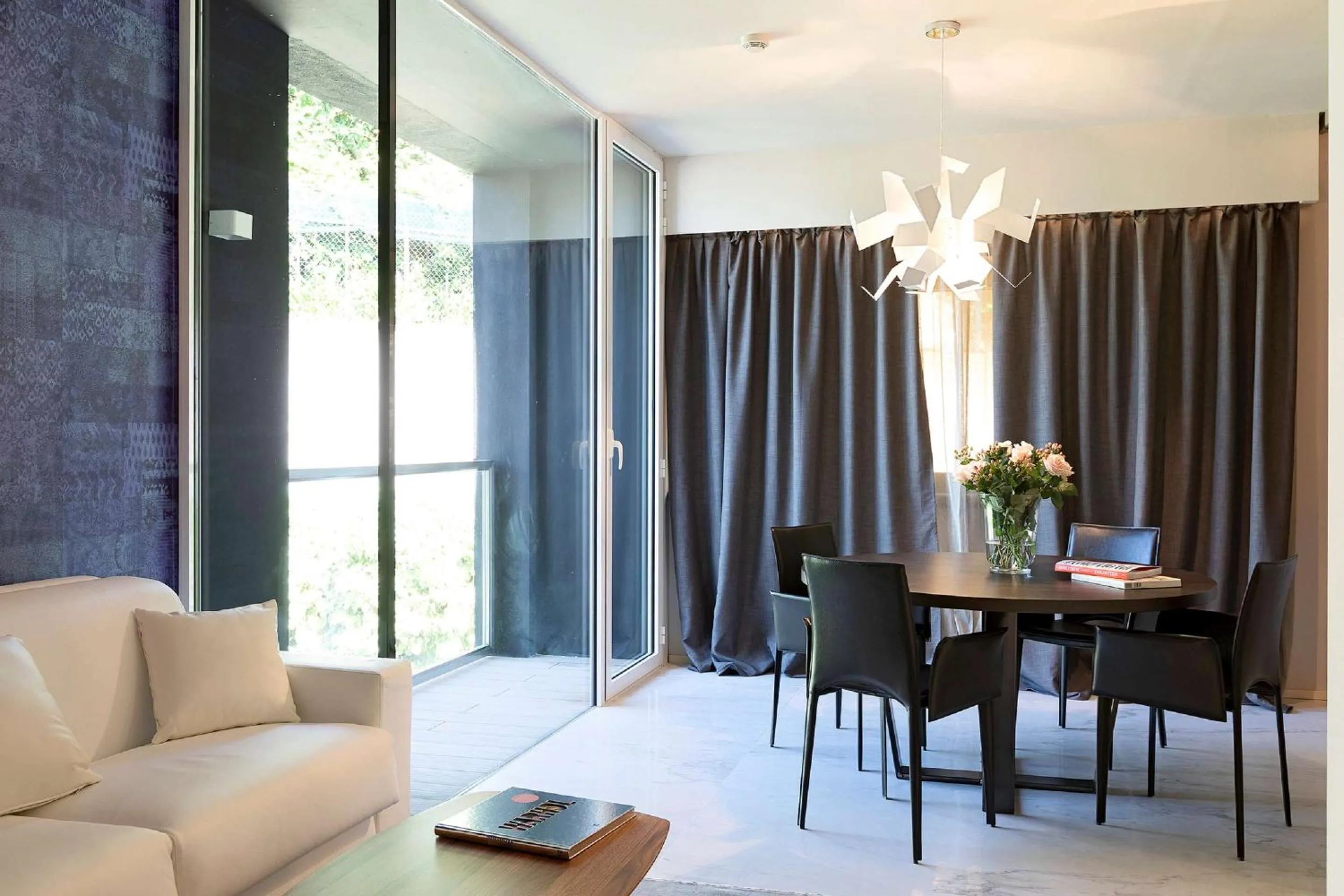 Photo of the whole room in Albavilla Hotel & Co