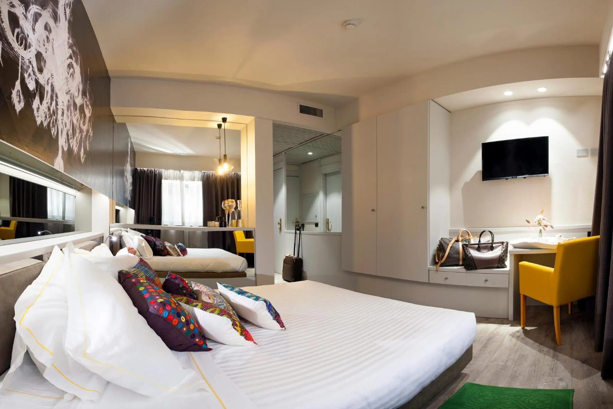 Photo of the whole room, Bed in Albavilla Hotel & Co