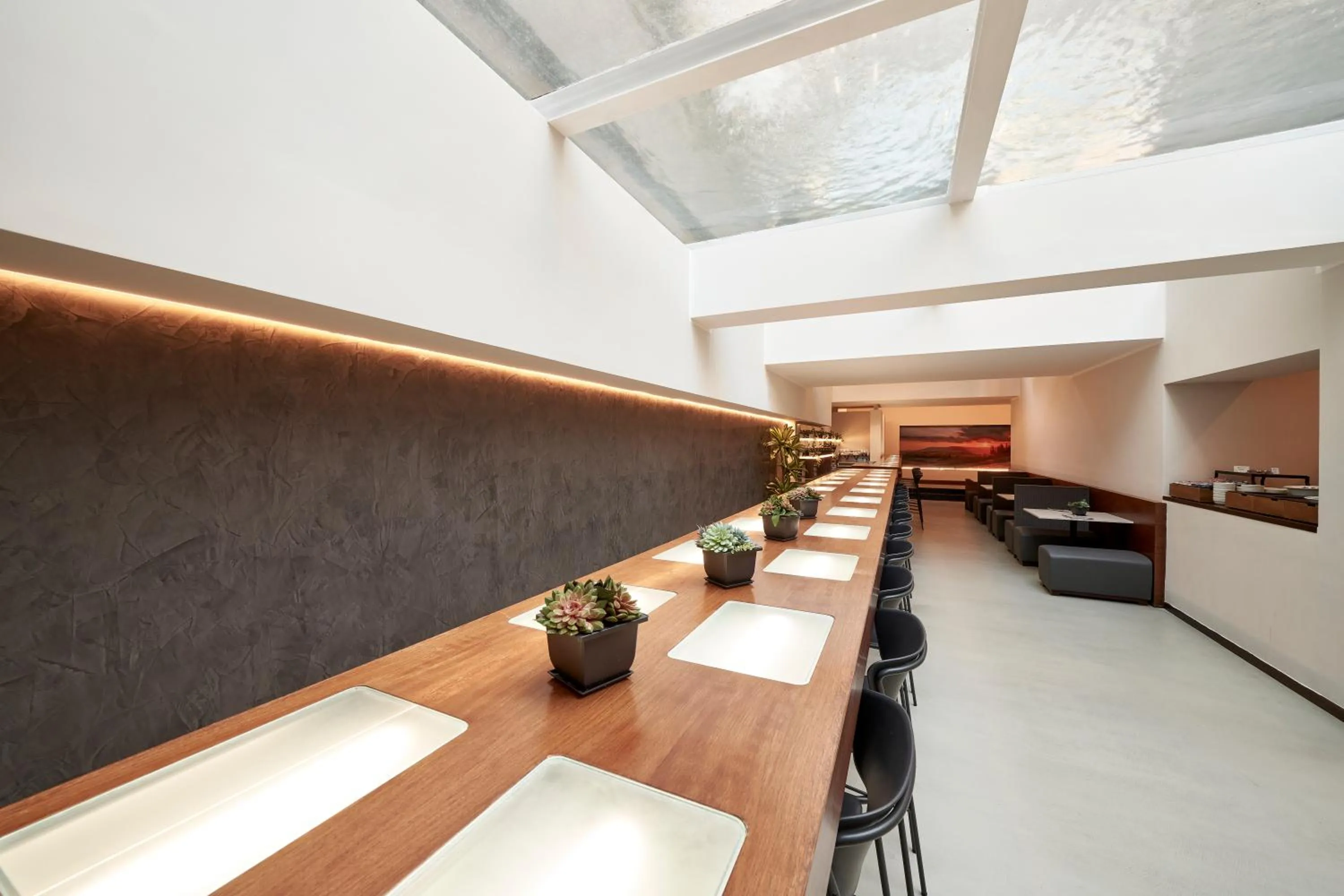 Buffet breakfast in Hotel Leonardo da Vinci