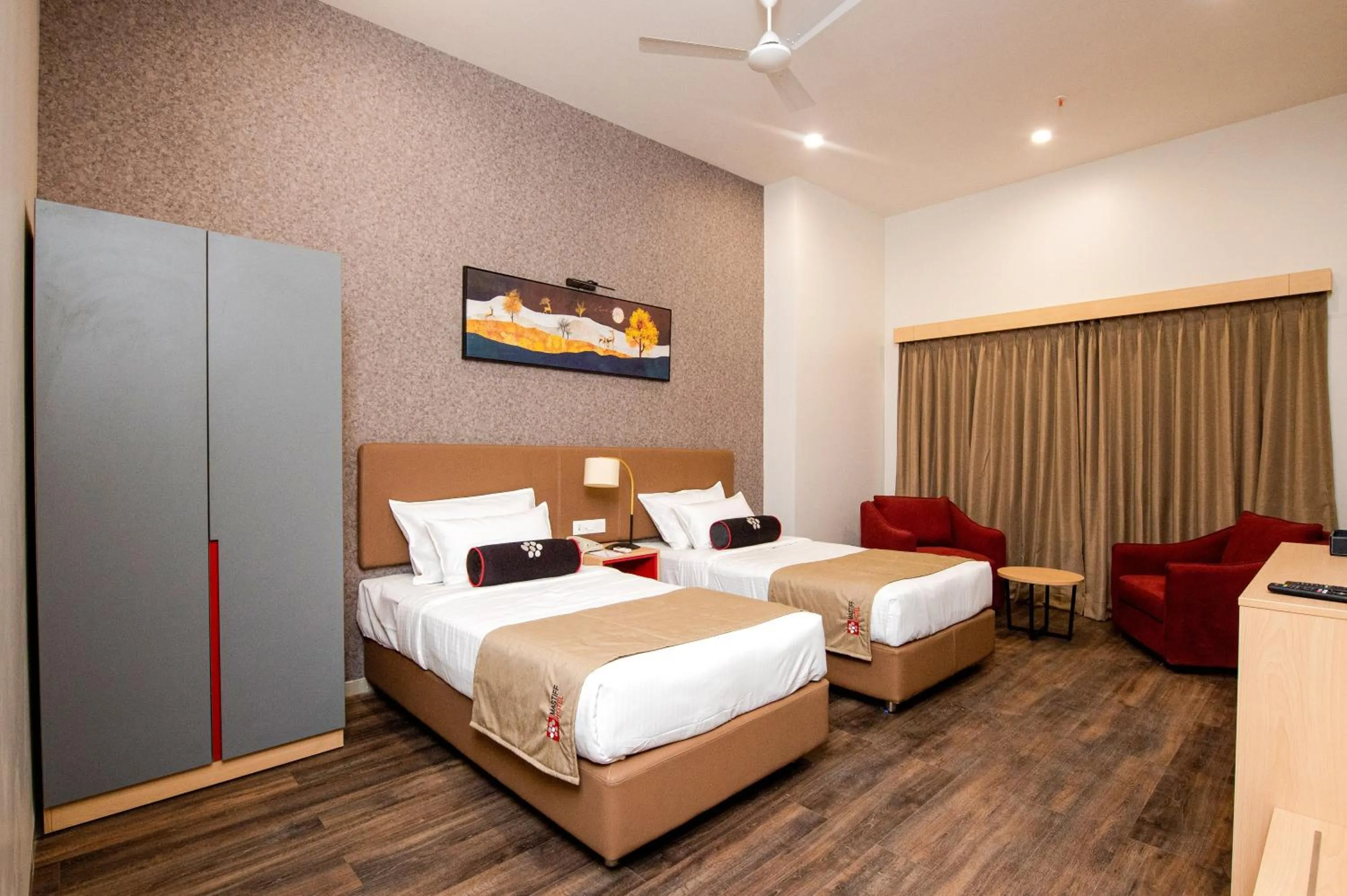 Mastiff Hotel Ankleshwar