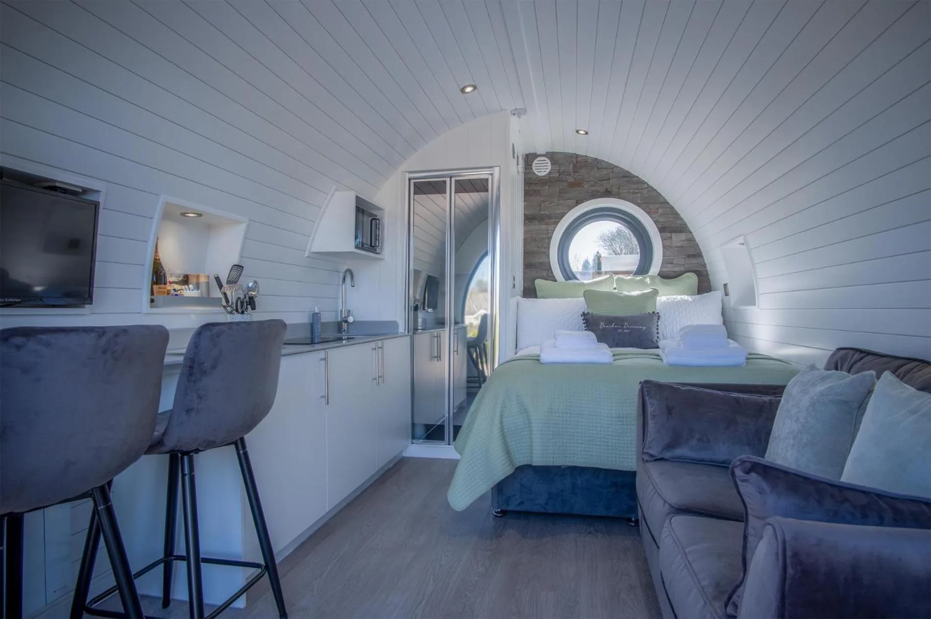 Floor plan, Bed in Bracken Burrows - 1 Bedroom Pod - New Hedges