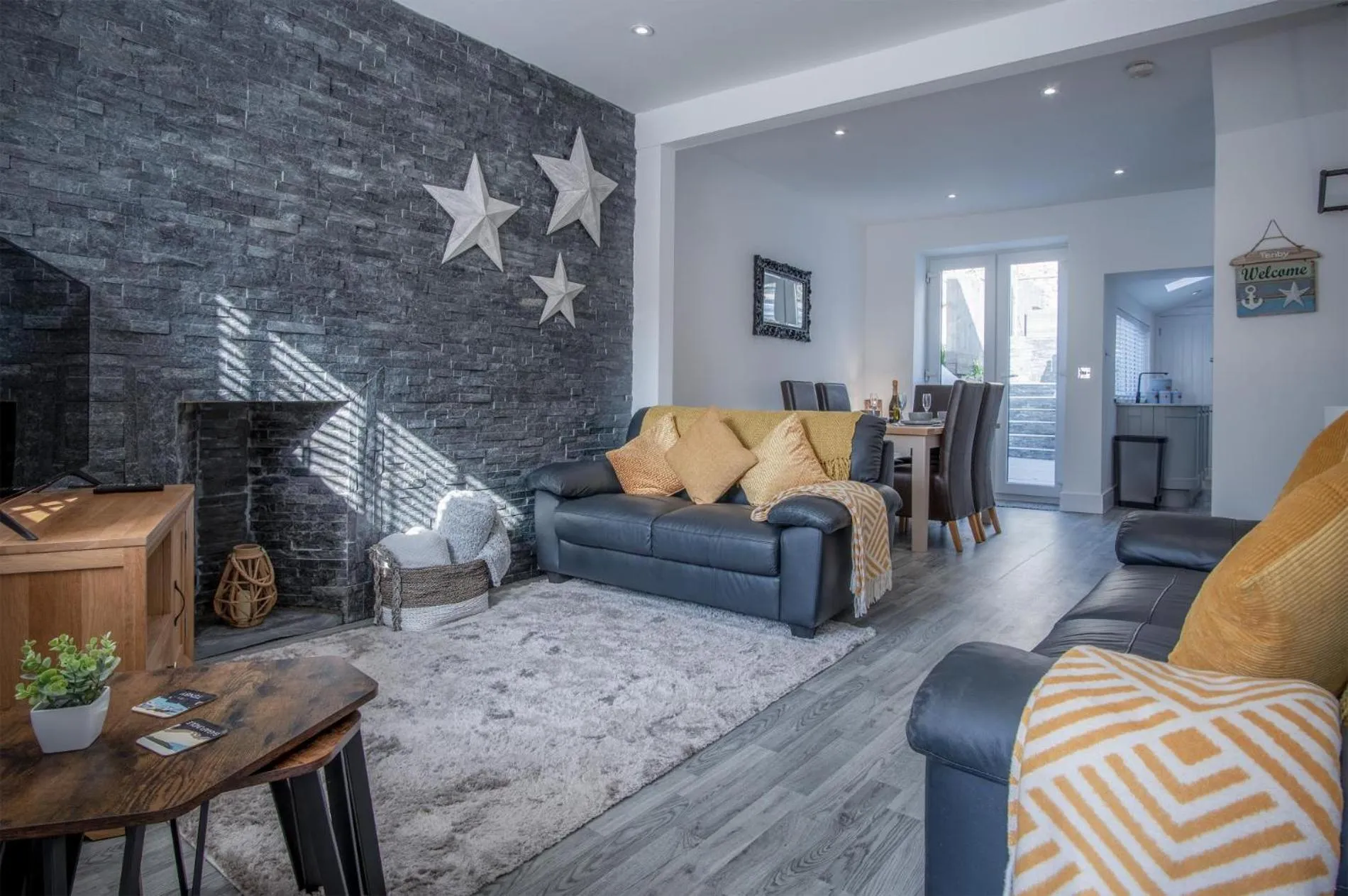 Floor plan in Hawtree Cottage - 2 Bedroom Cottage - Tenby