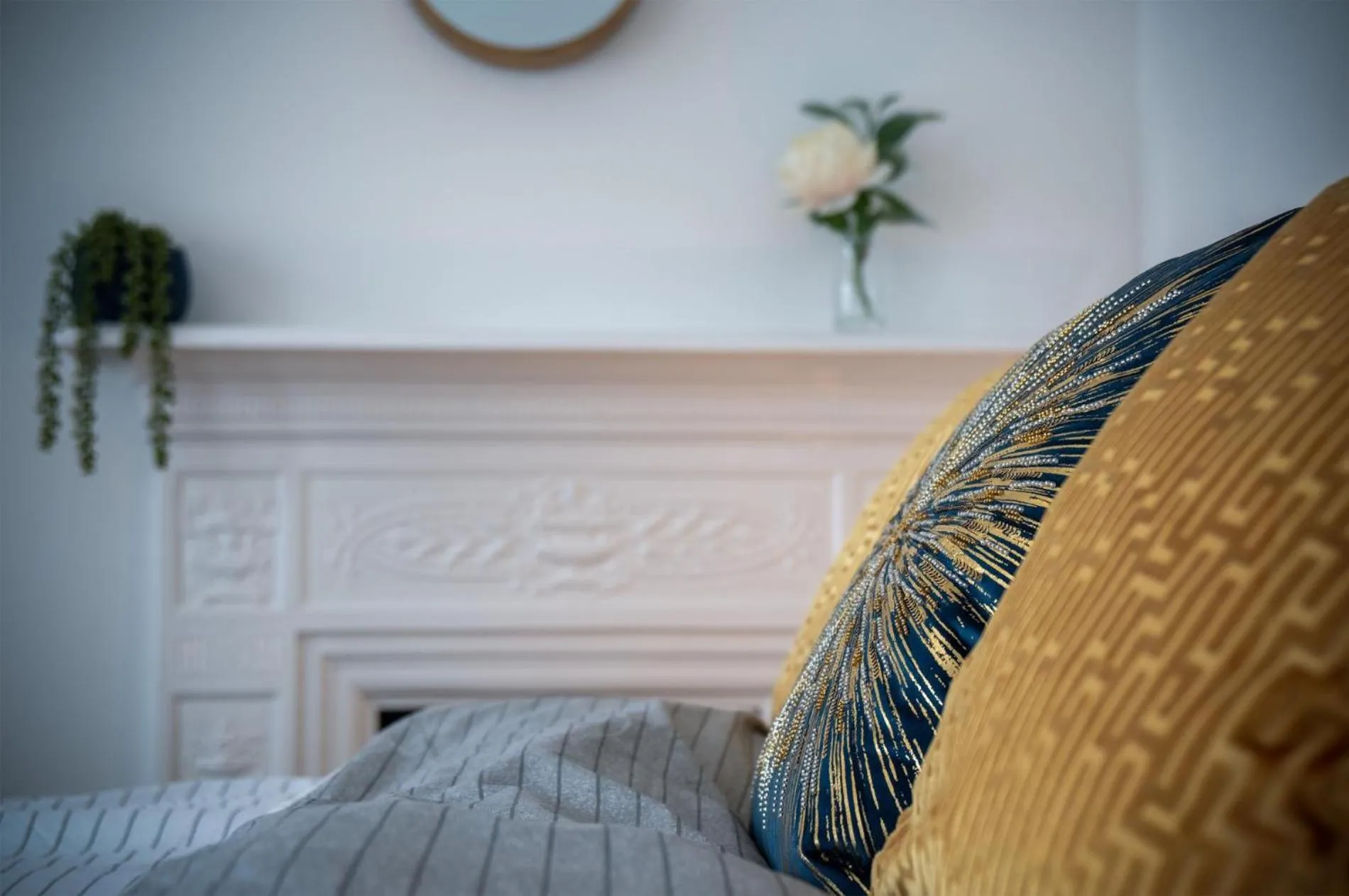 Floor plan, Bed in Hawtree Cottage - 2 Bedroom Cottage - Tenby