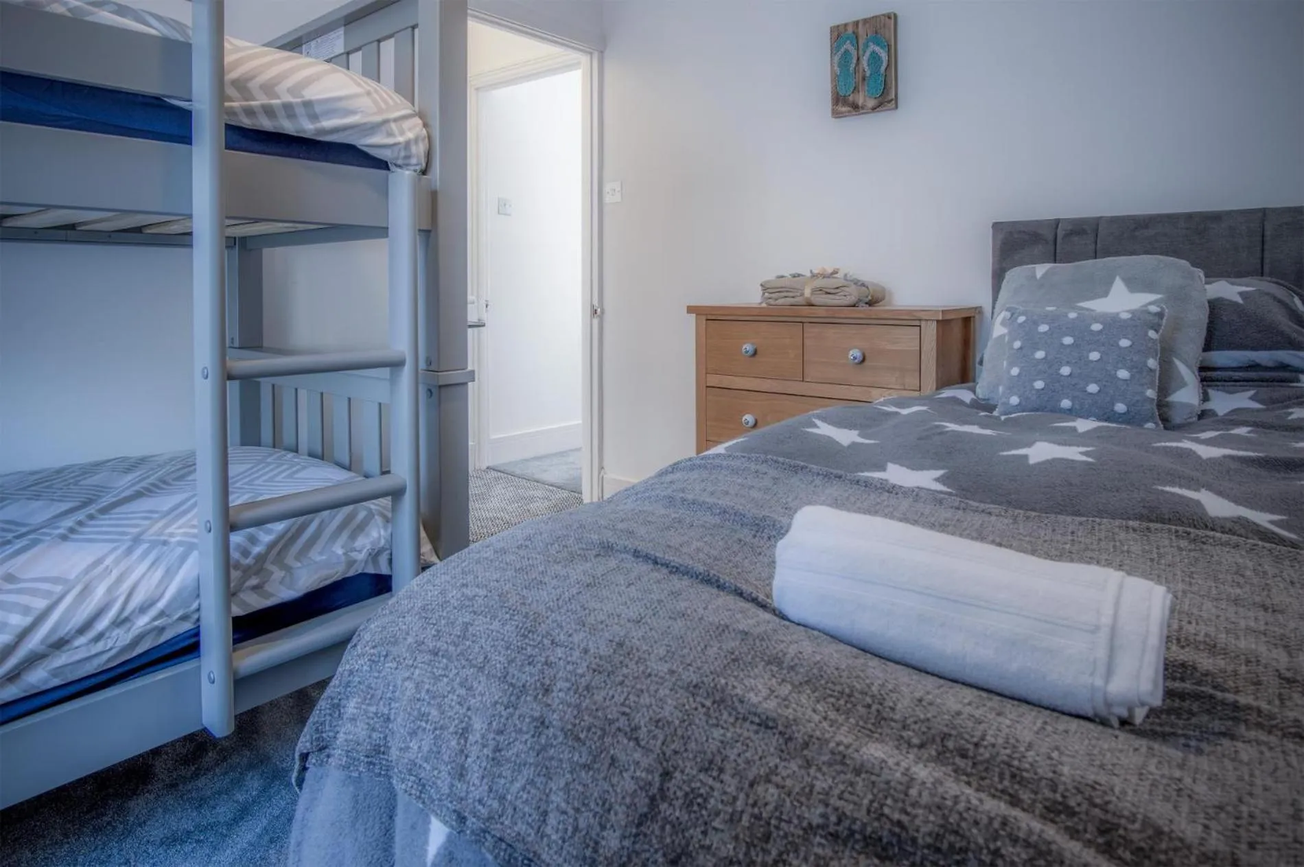 Floor plan, Bed in Hawtree Cottage - 2 Bedroom Cottage - Tenby