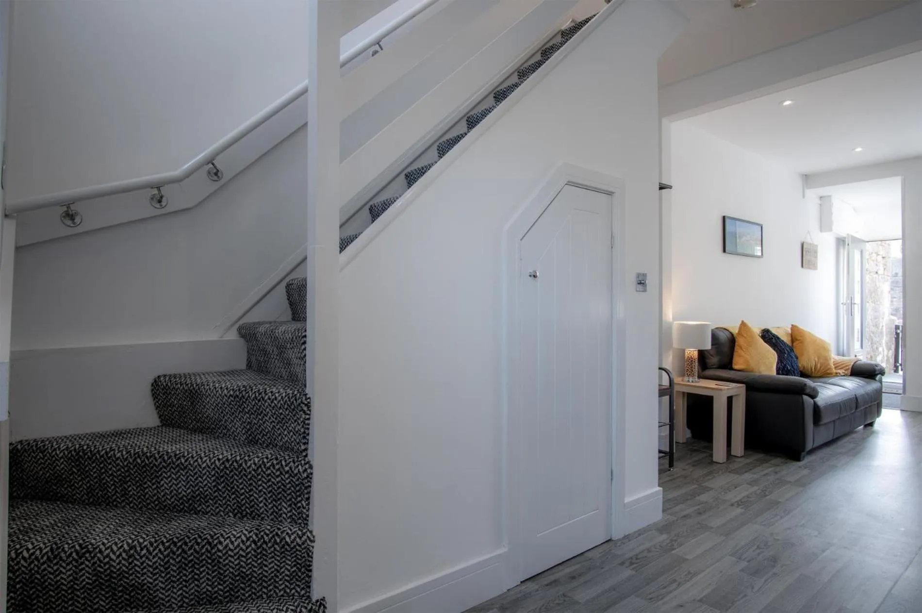 Floor plan in Hawtree Cottage - 2 Bedroom Cottage - Tenby