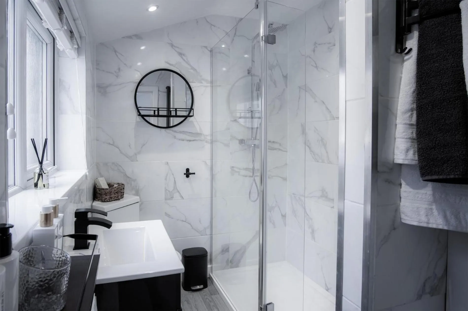 Floor plan in Hawtree Cottage - 2 Bedroom Cottage - Tenby