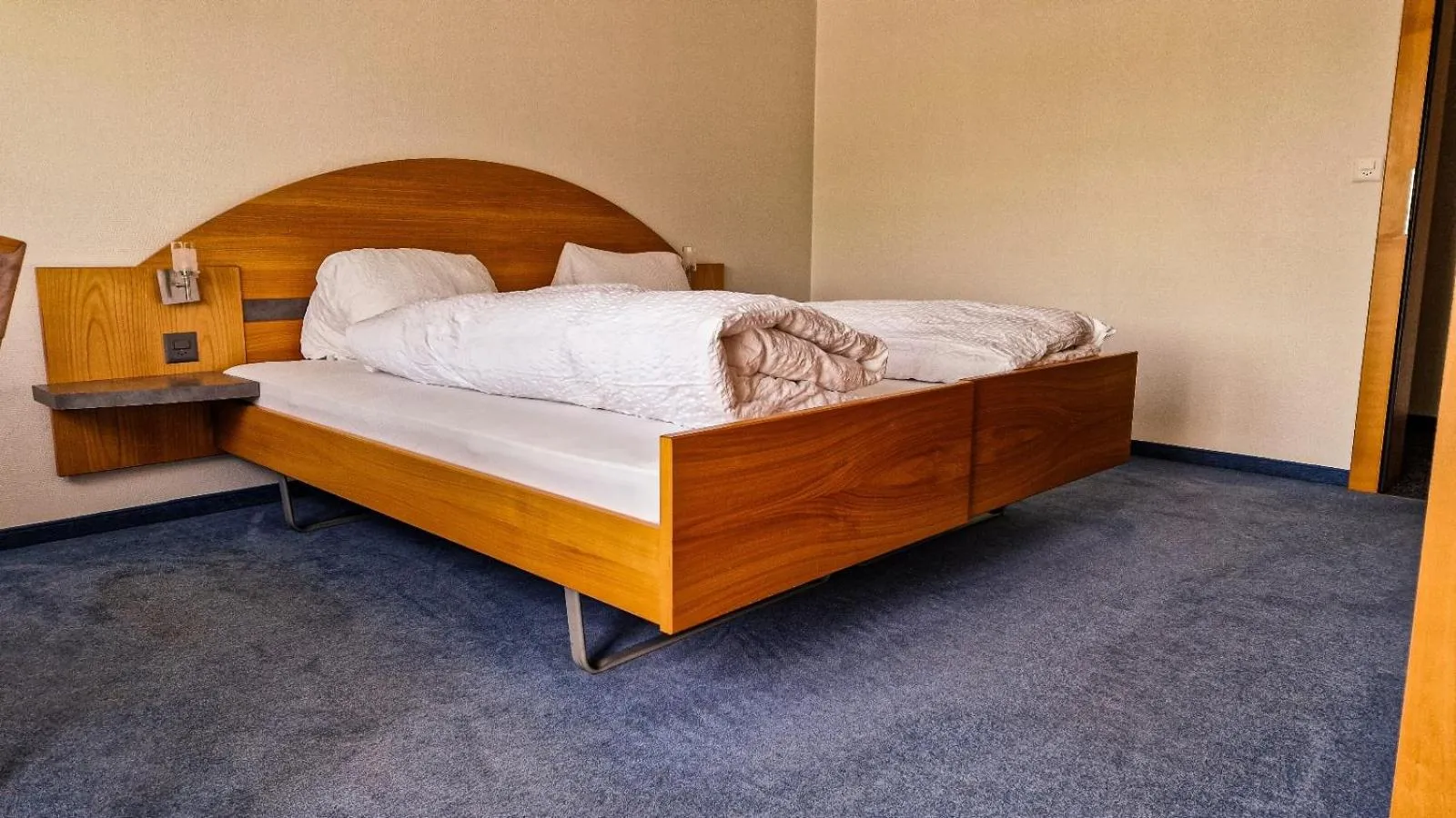 Bed in Gasthaus Rössli