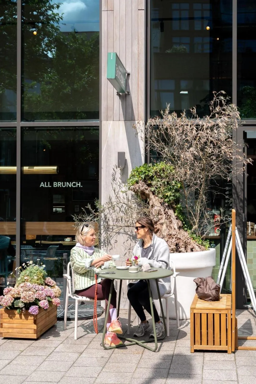 People in Bens The Highdocks