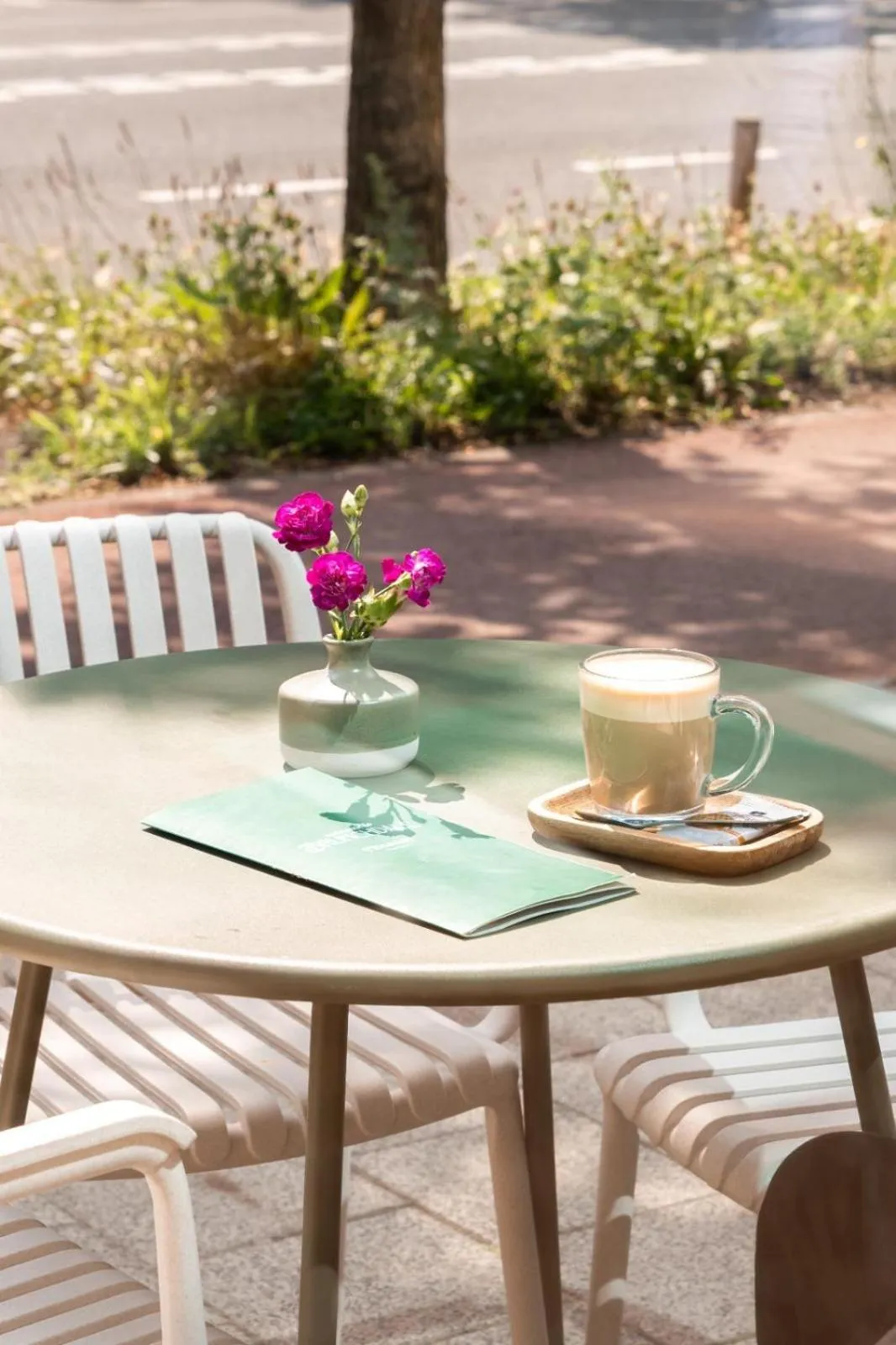 Restaurant/places to eat in Bens The Highdocks