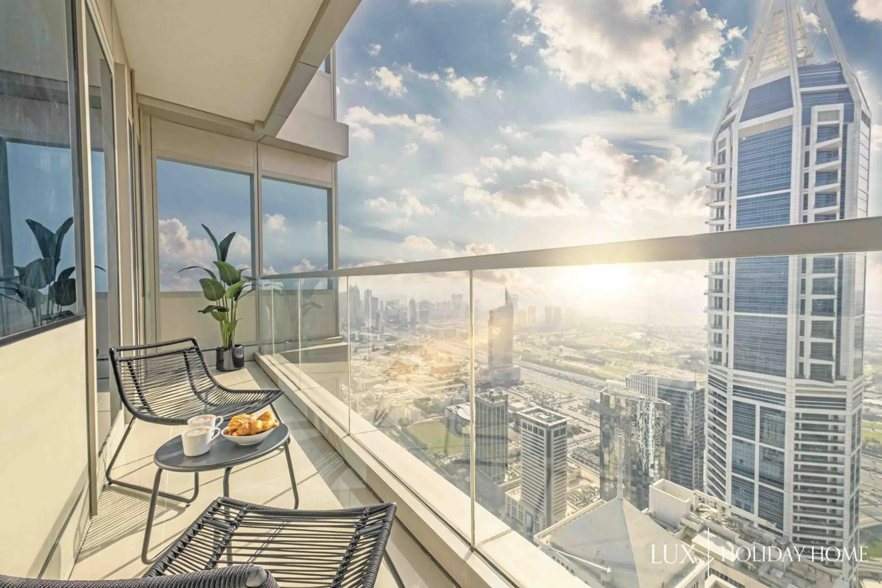 LUX The Sky View Suite Dubai Marina LUX The Sky View Suite Dubai Marina