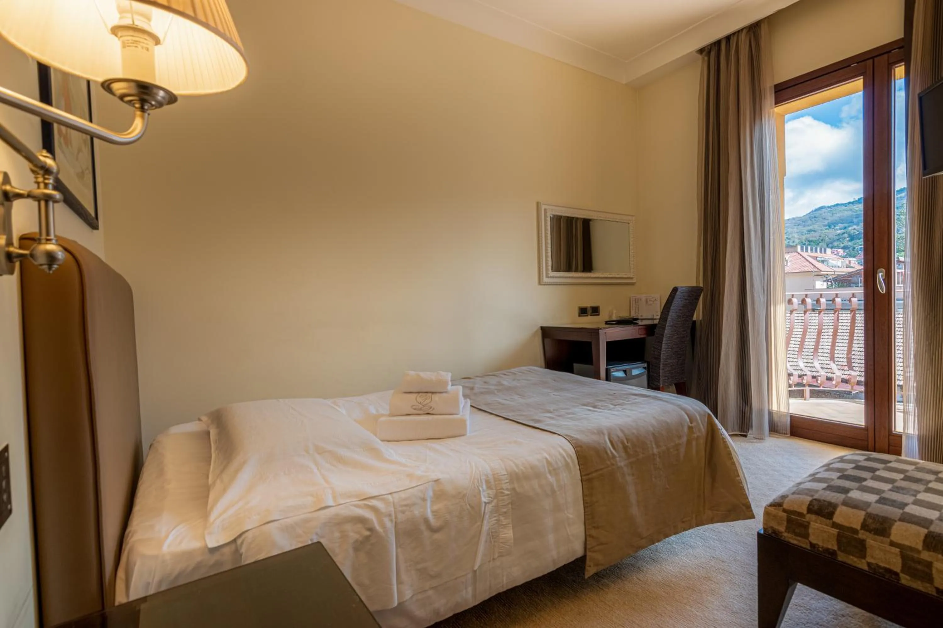 Bedroom, Bed in Hotel Cala Del Porto