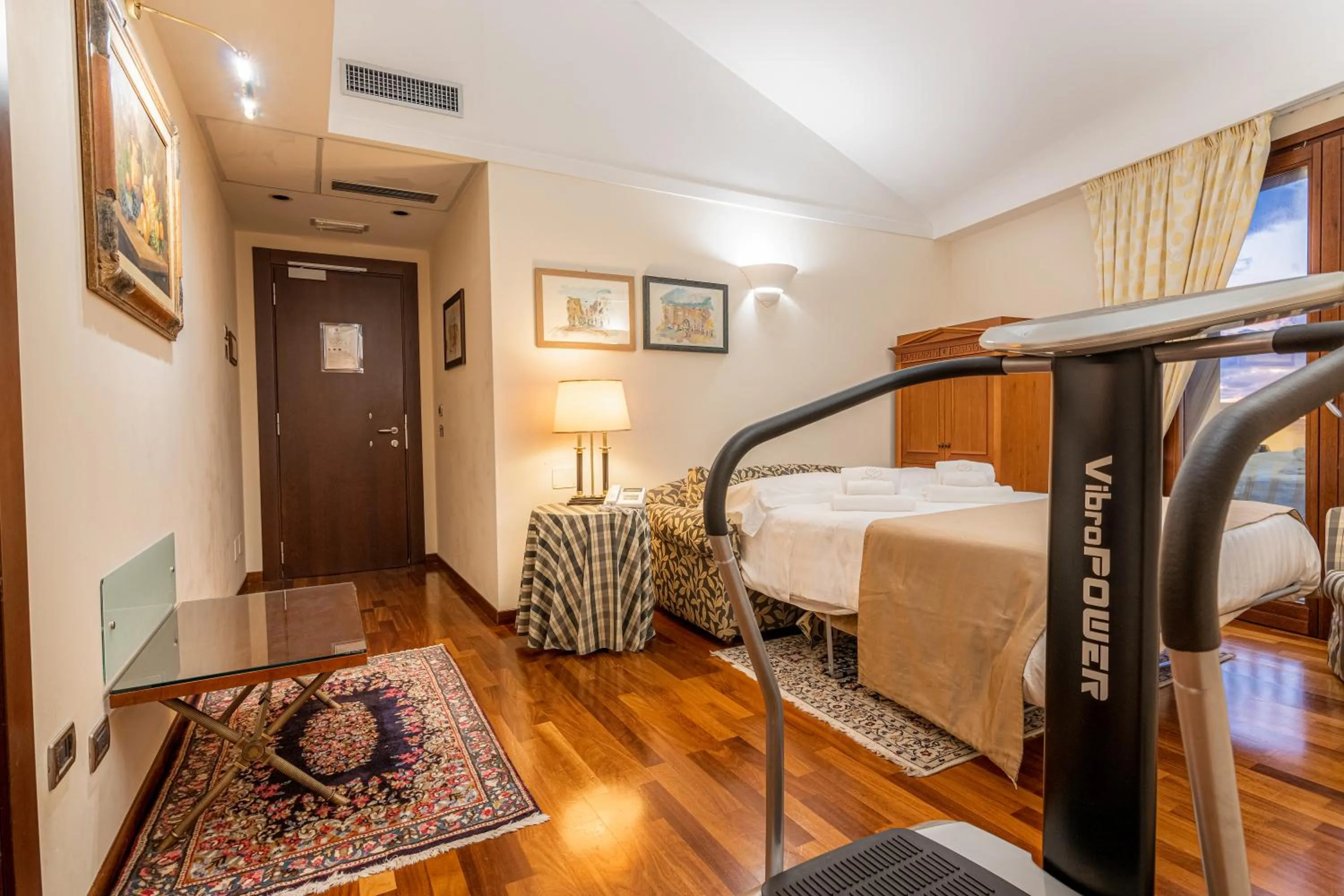 Living room, Bed in Hotel Cala Del Porto