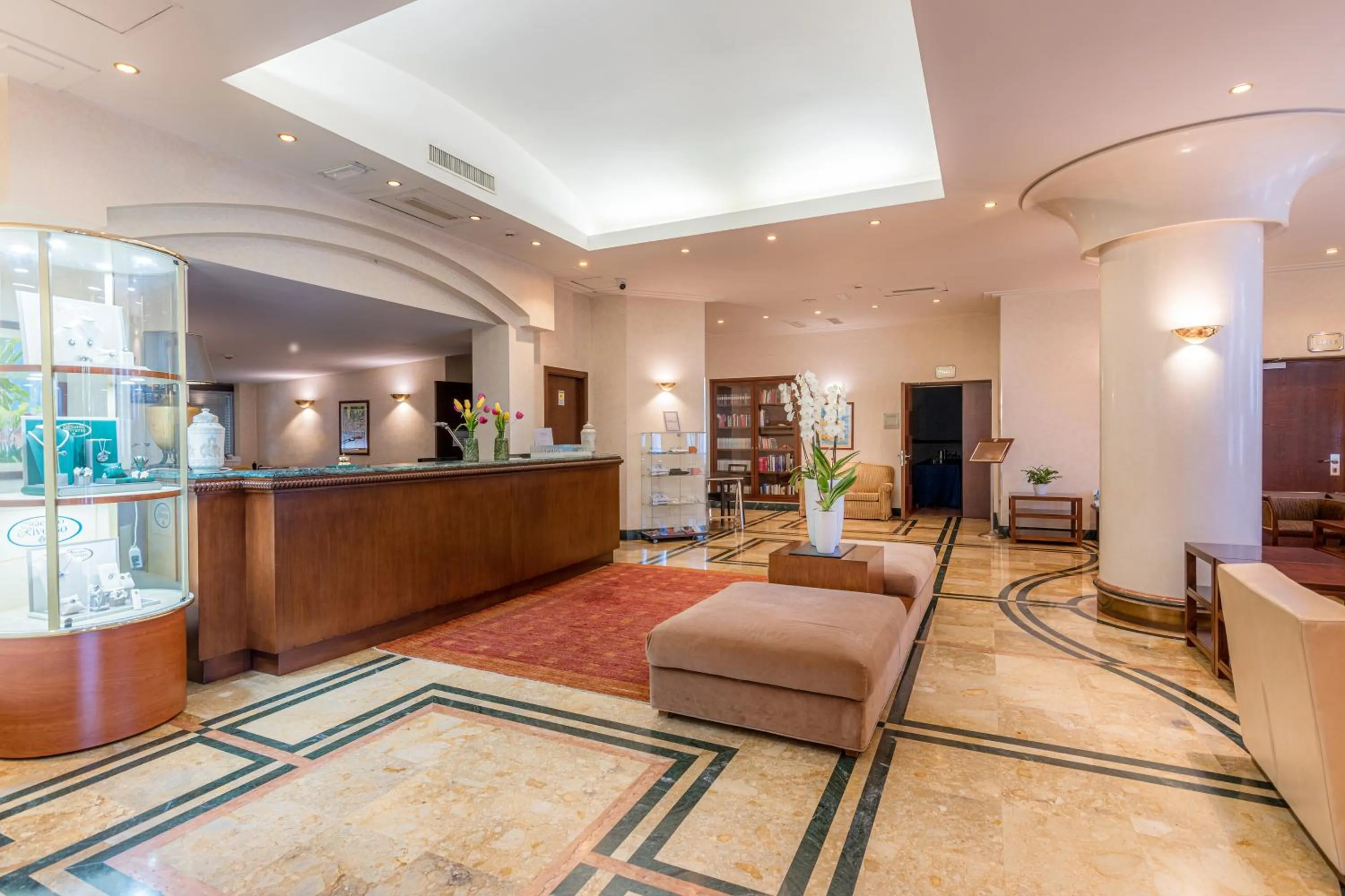 Lobby or reception in Hotel Cala Del Porto