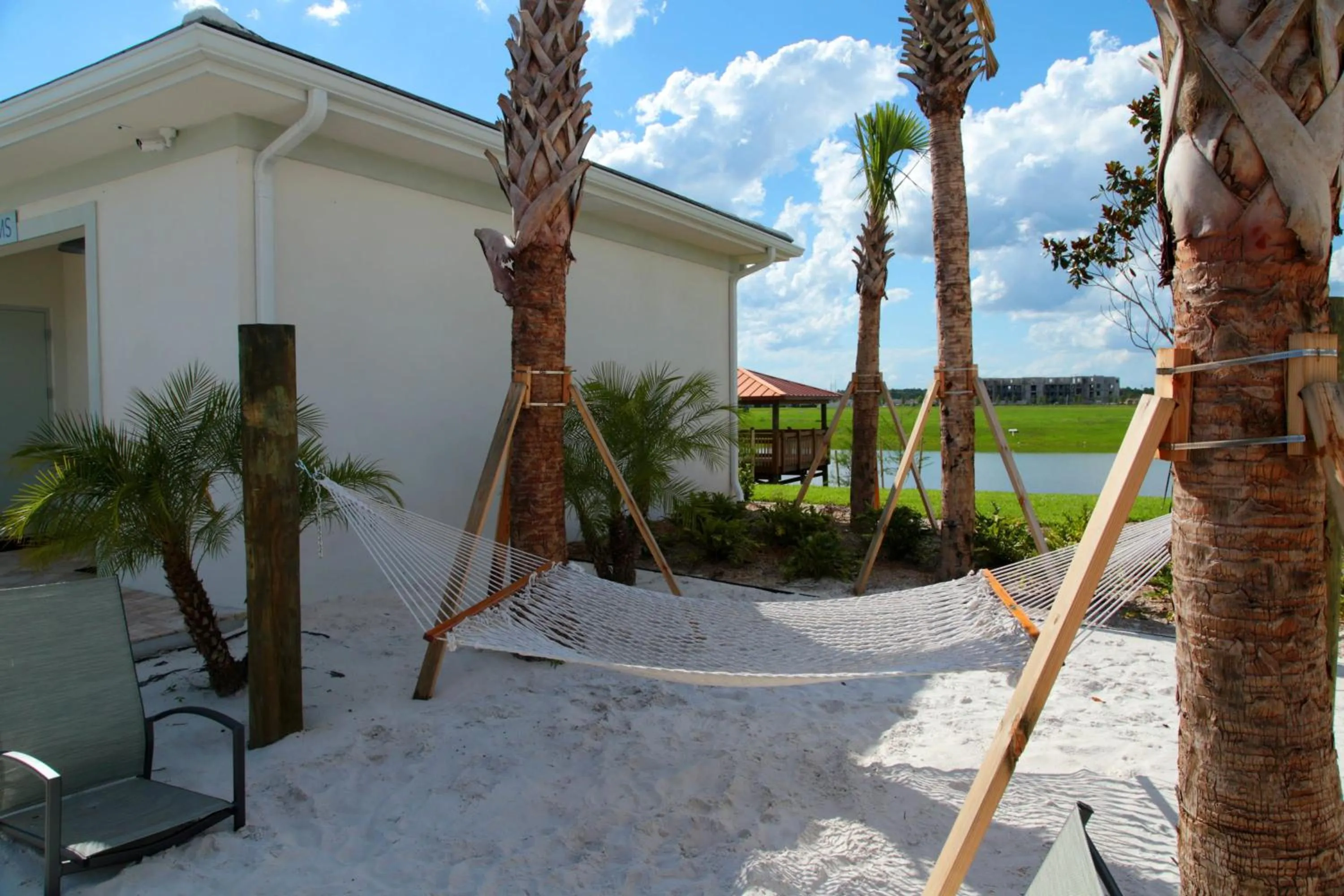 Gorgeous 4 Bd Close to Disney w/ Pool @ Storey Lake Resort 4245