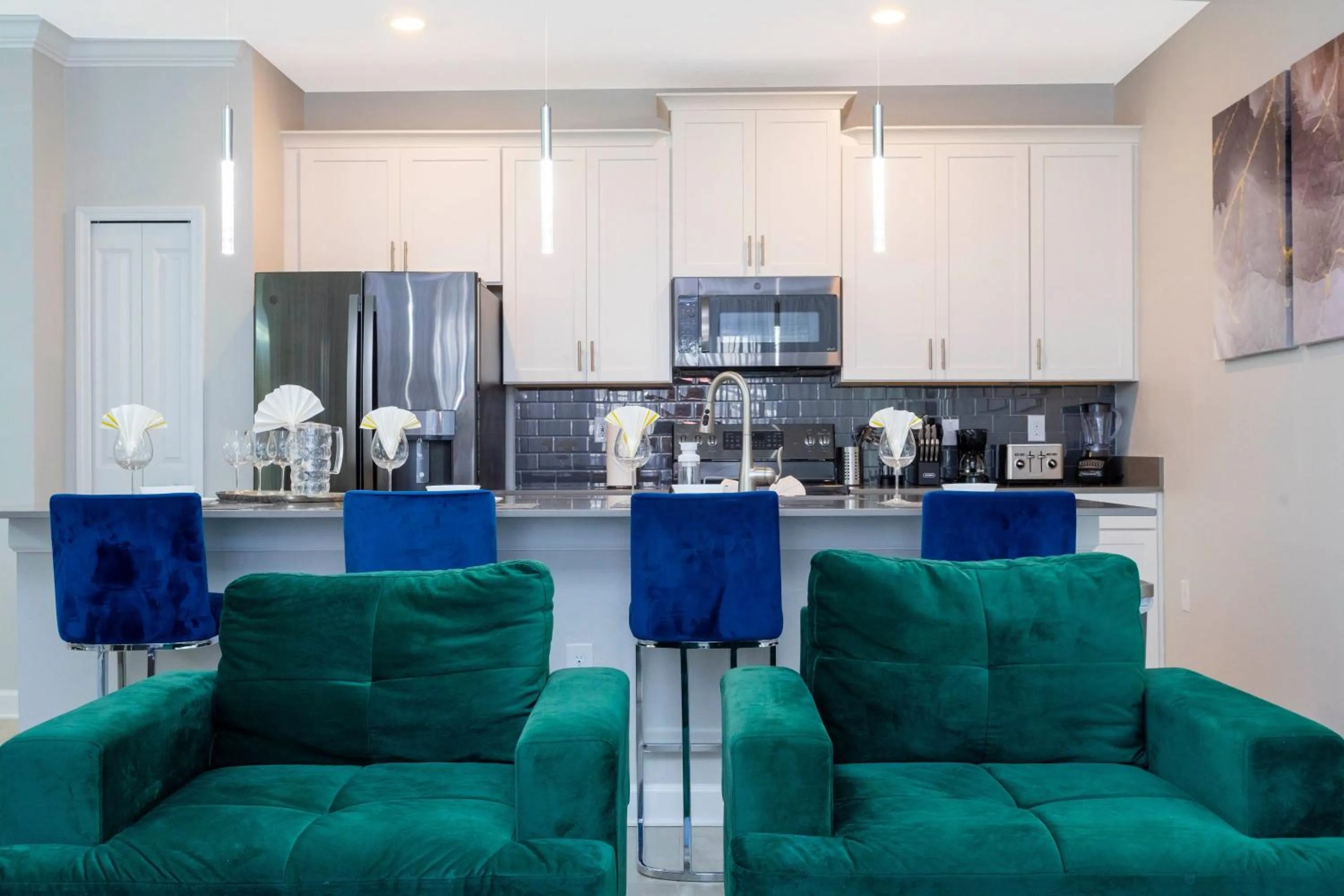 Gorgeous 4 Bd Close to Disney w/ Pool @ Storey Lake Resort 4245