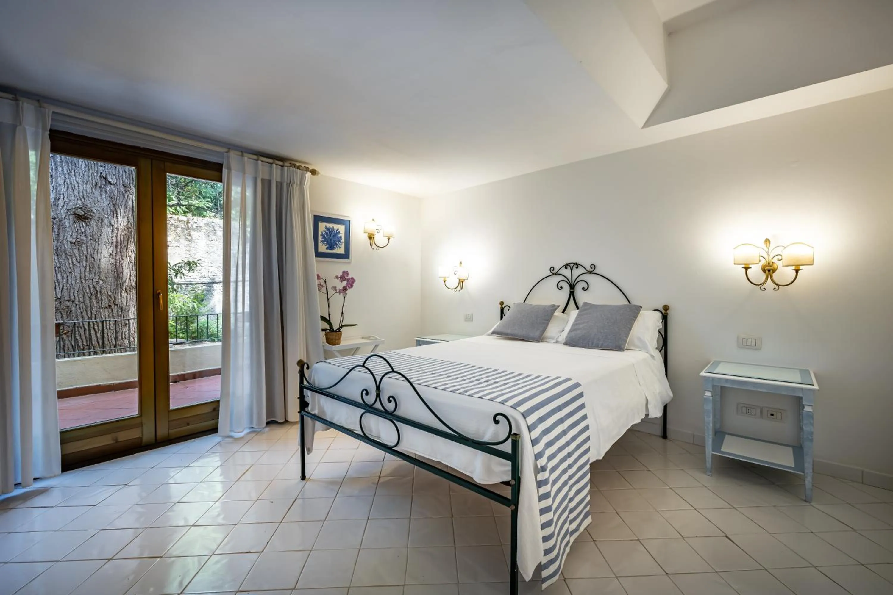 Bedroom, Bed in Palazzo Belmonte