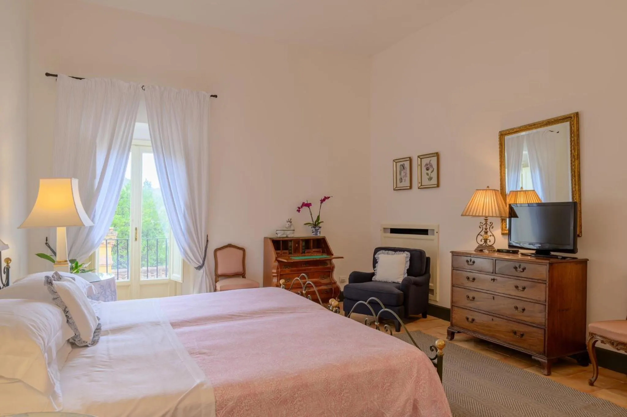 Bedroom, Bed in Palazzo Belmonte