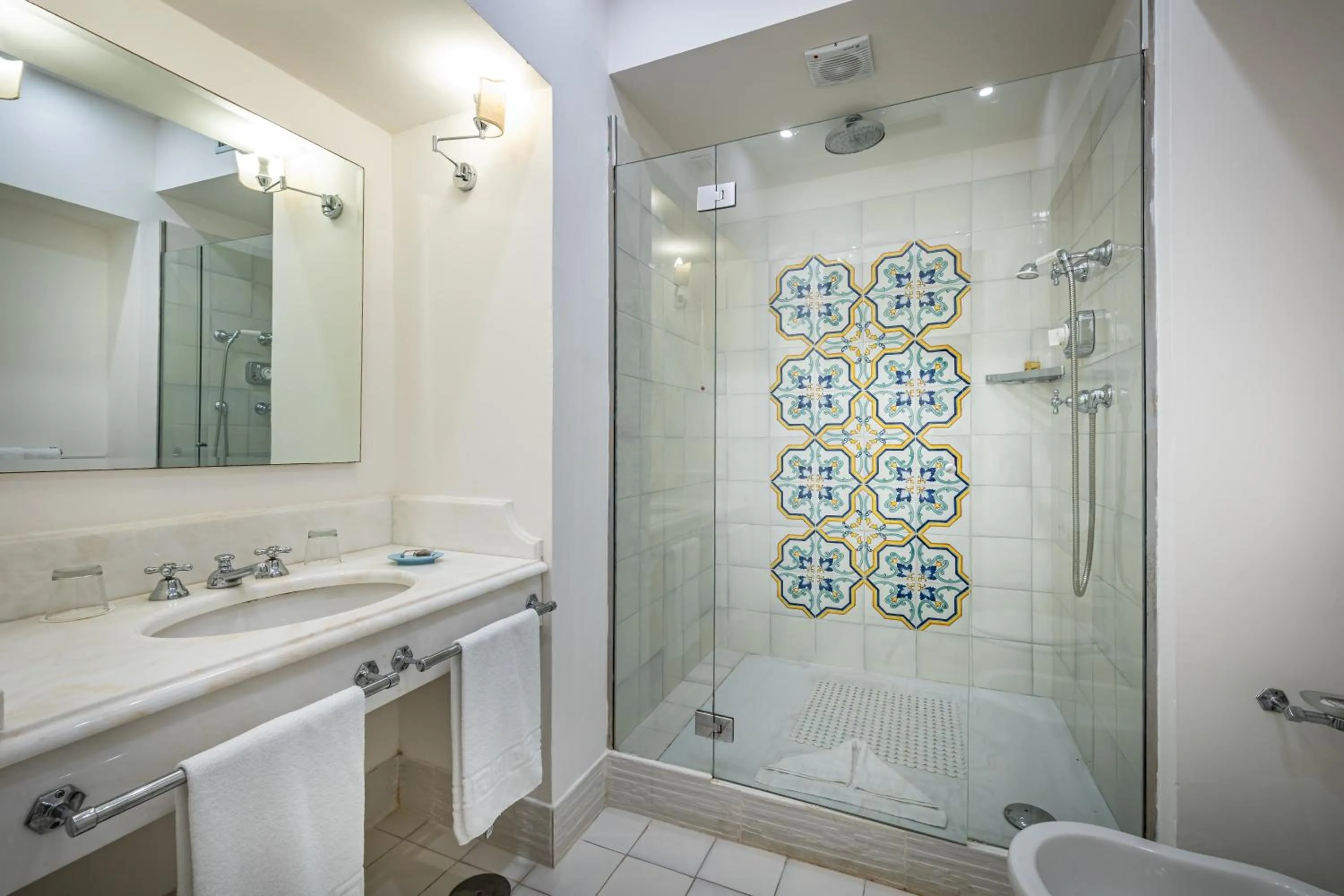 Bathroom in Palazzo Belmonte