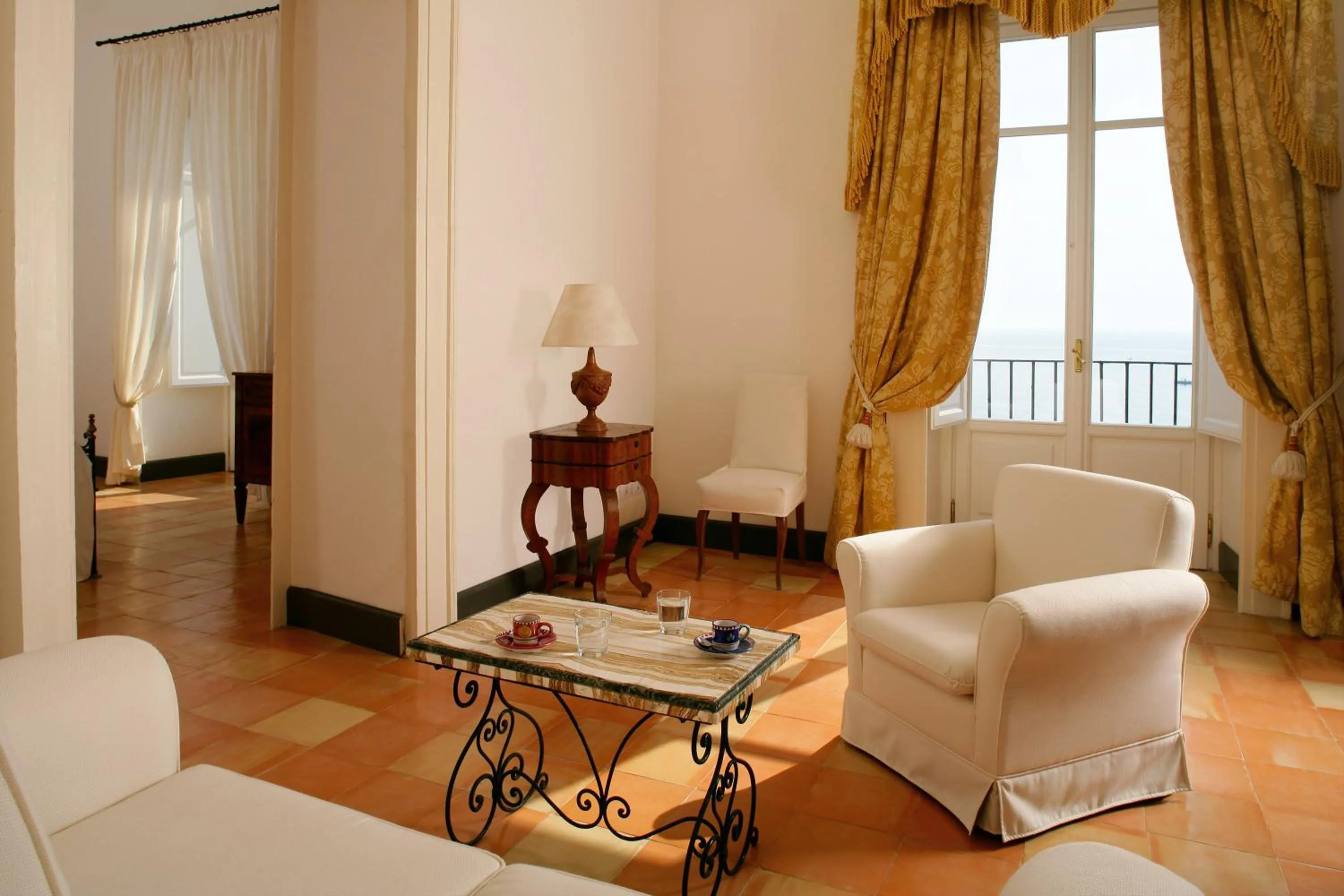 Living room in Palazzo Belmonte